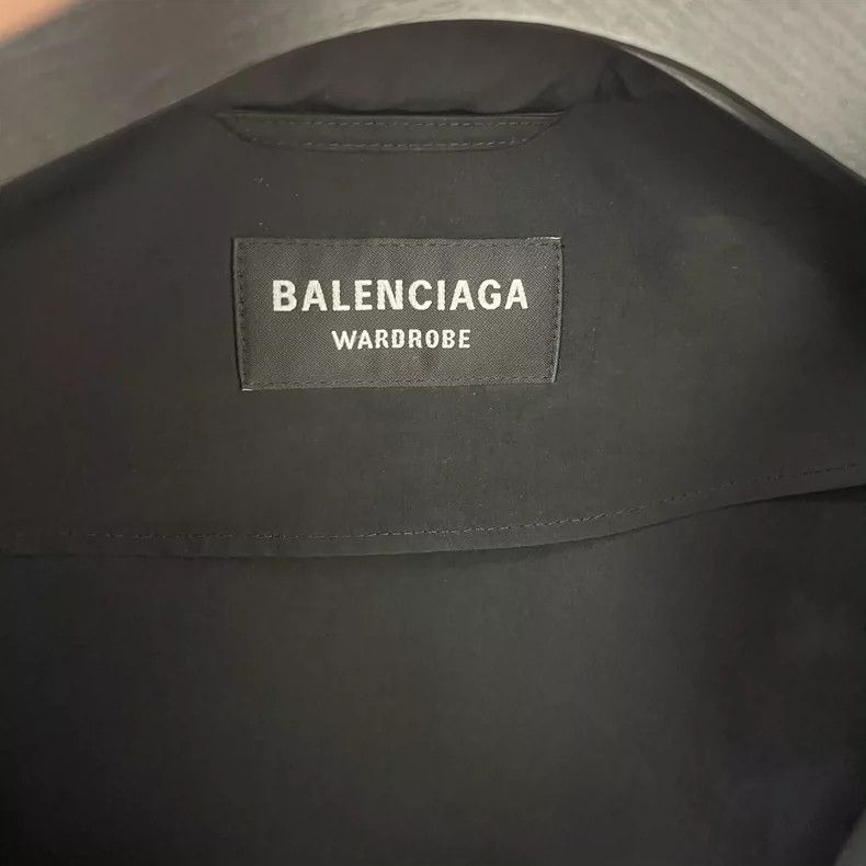Balenciaga Balenciaga Double Logo Hooded Raincoat Size US XL / EU 56 / 4 - 3 Thumbnail