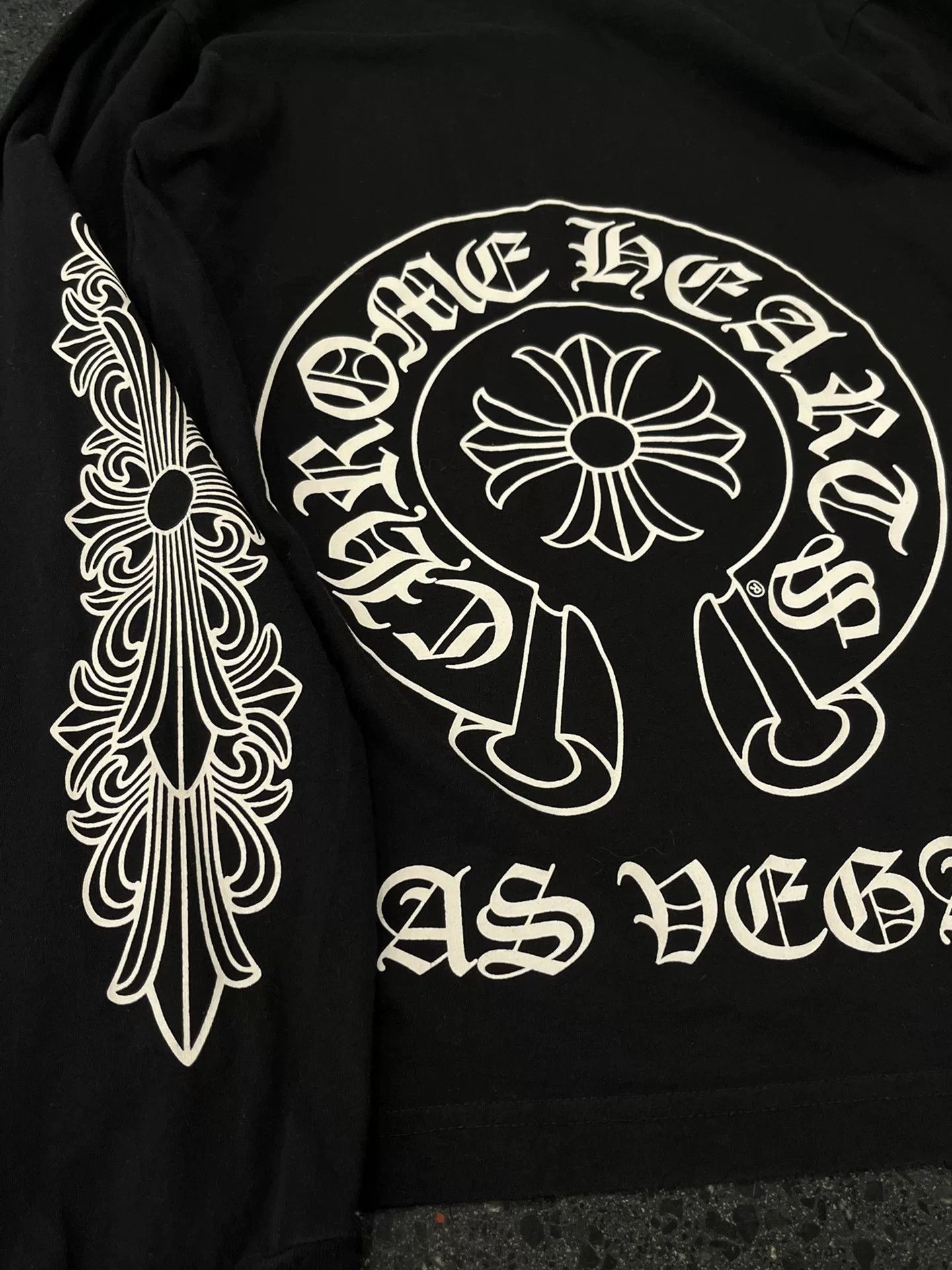 Chrome Hearts Chrome Hearts Las Vegas Limited Longsleeve Size US M / EU 48-50 / 2 - 3 Thumbnail