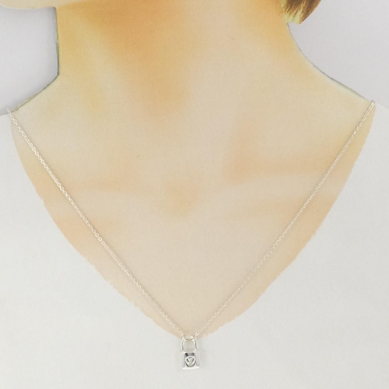 Louis Vuitton Louis Vuitton Louis Vuitton Lockit 925 Silver Necklace Metal Necklace Q93559 DUTY FREE for USA Size ONE SIZE - 6 Thumbnail