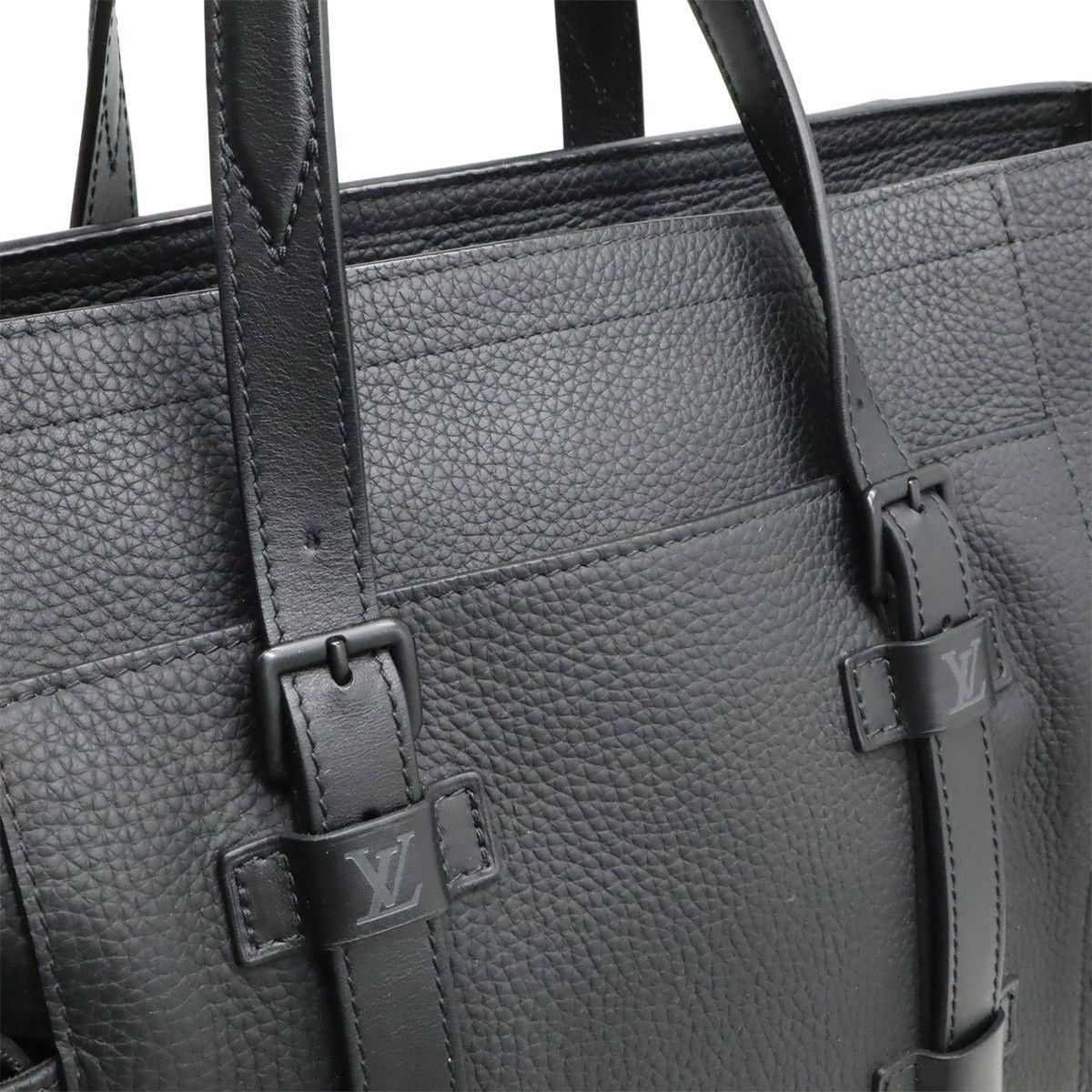Louis Vuitton Louis Vuitton Louis Vuitton Christopher Taurillon 2way bag Leather Shoulder Bag M58479 DUTY FREE for USA Size ONE SIZE - 9 Thumbnail