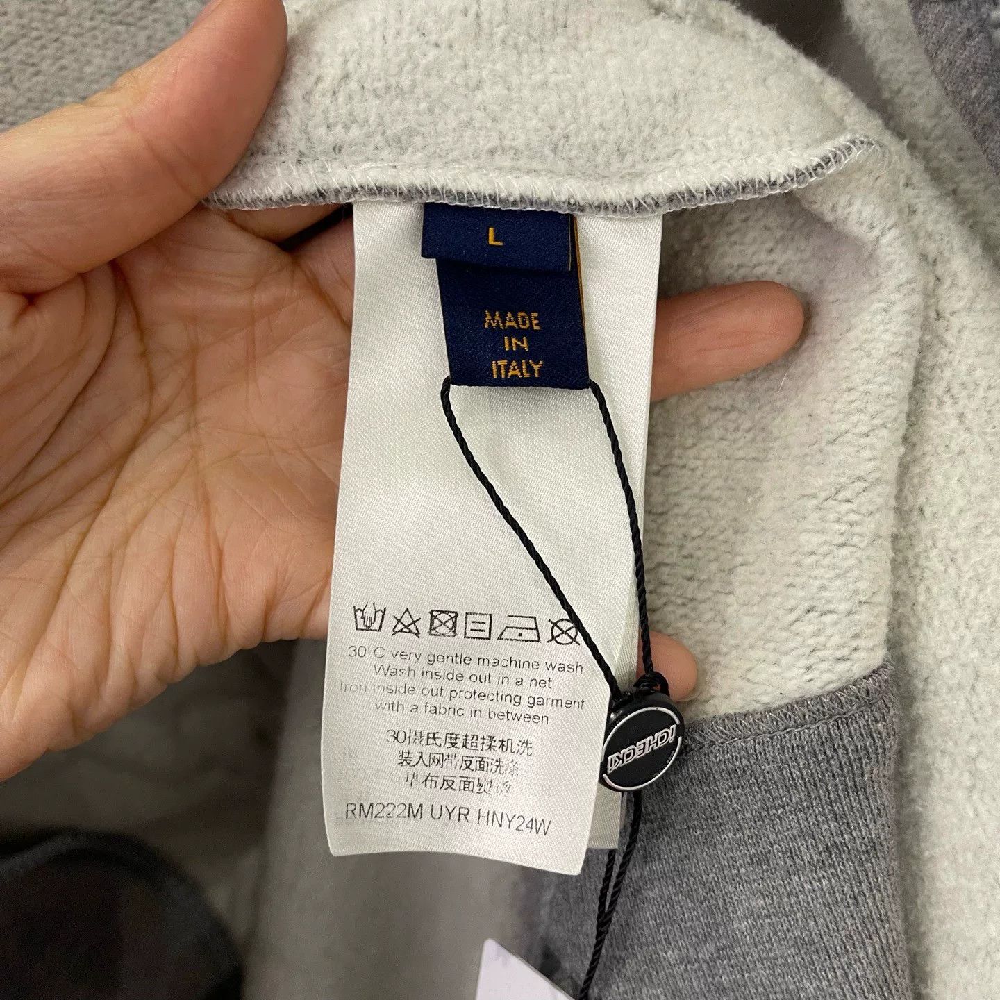 Louis Vuitton LV 3D Logo Grey Hoodie Jacket Size US L / EU 52-54 / 3 - 4 Thumbnail