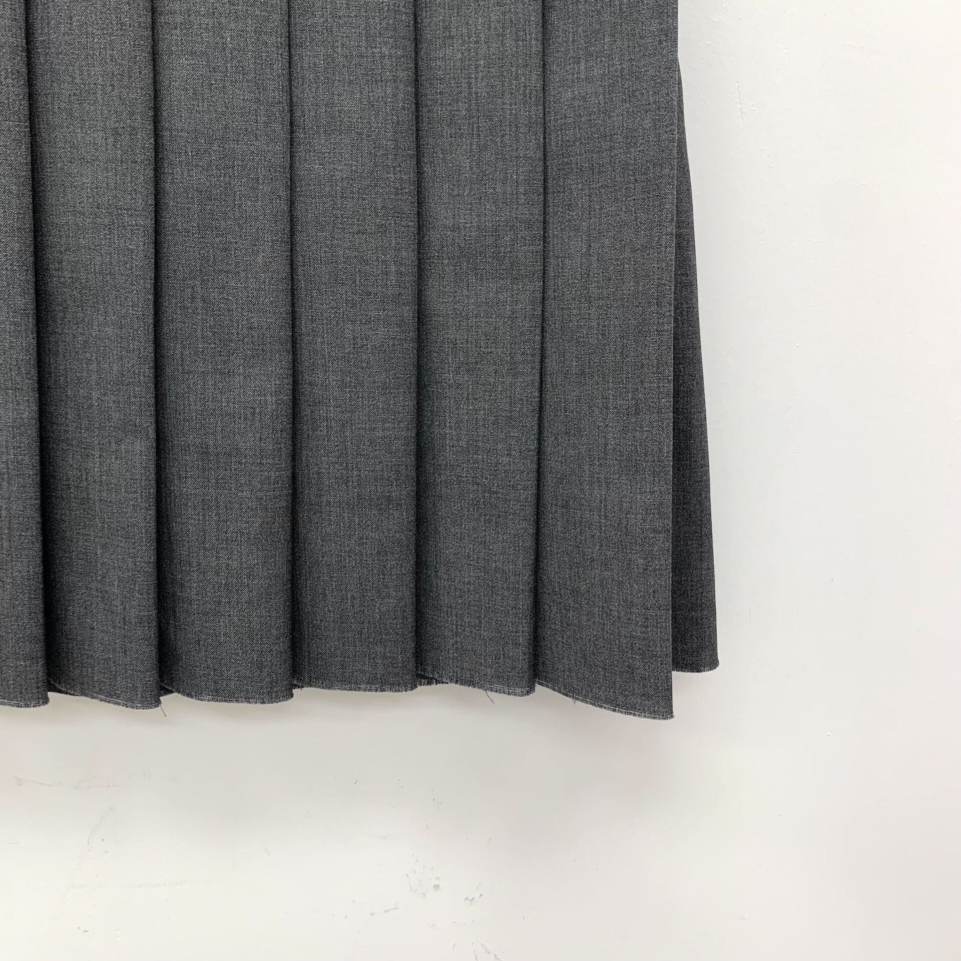 Miu Miu Miu Miu Dark Gray Pleated Wool Skirt Size US 36 / EU 52 - 4 Thumbnail