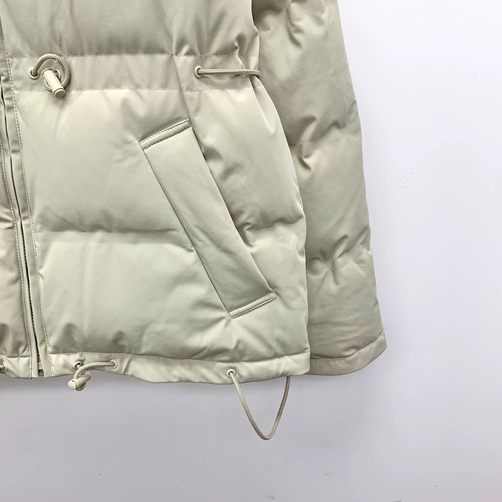 Valentino valentino beige hooded puffer jacket Size US L / EU 52-54 / 3 - 4 Thumbnail