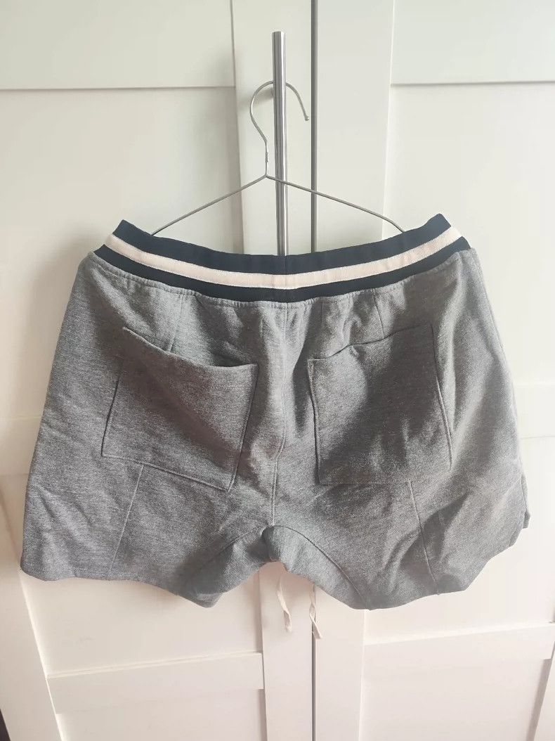 Fear of God Fear of God 5th Collection Gray Shorts Size US 31 - 2 Thumbnail