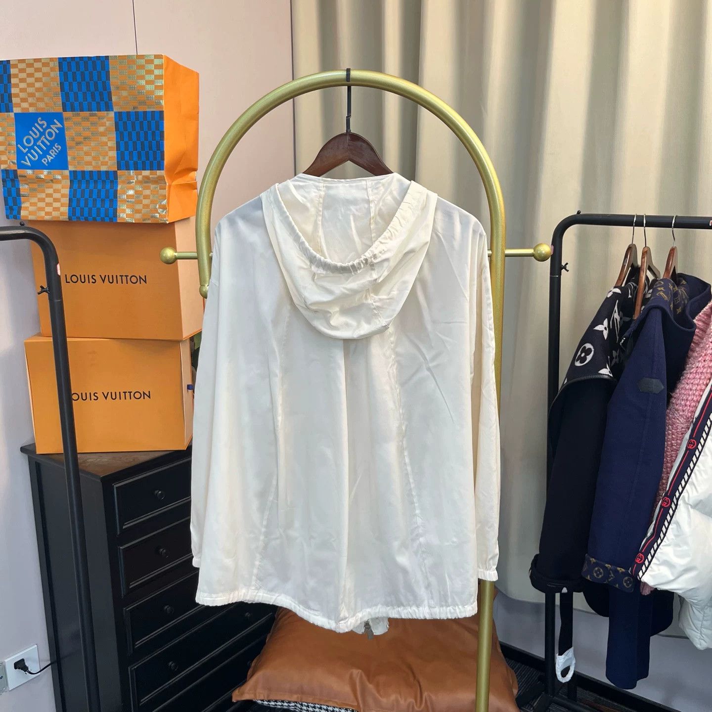 Miu Miu miumiu cream small logo jacket size 36 Size US S / EU 44-46 / 1 - 2 Thumbnail