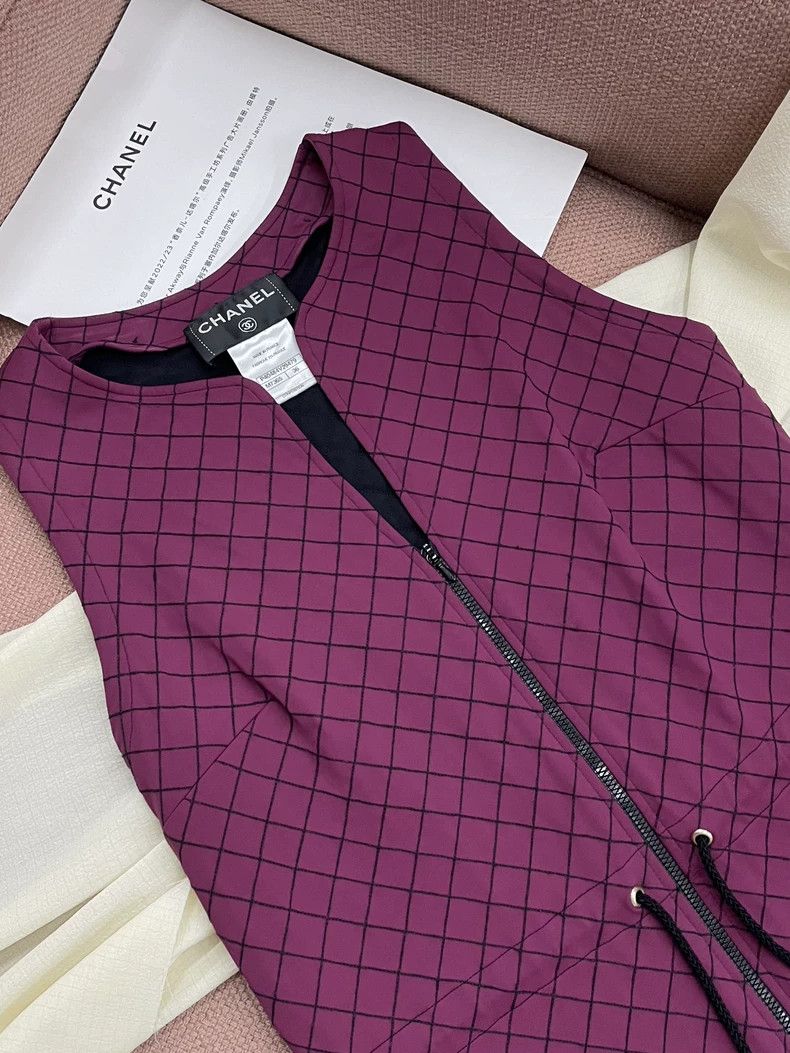 Chanel Chanel Red Plaid Sleeveless Dress Size US S / EU 44-46 / 1 - 2 Thumbnail