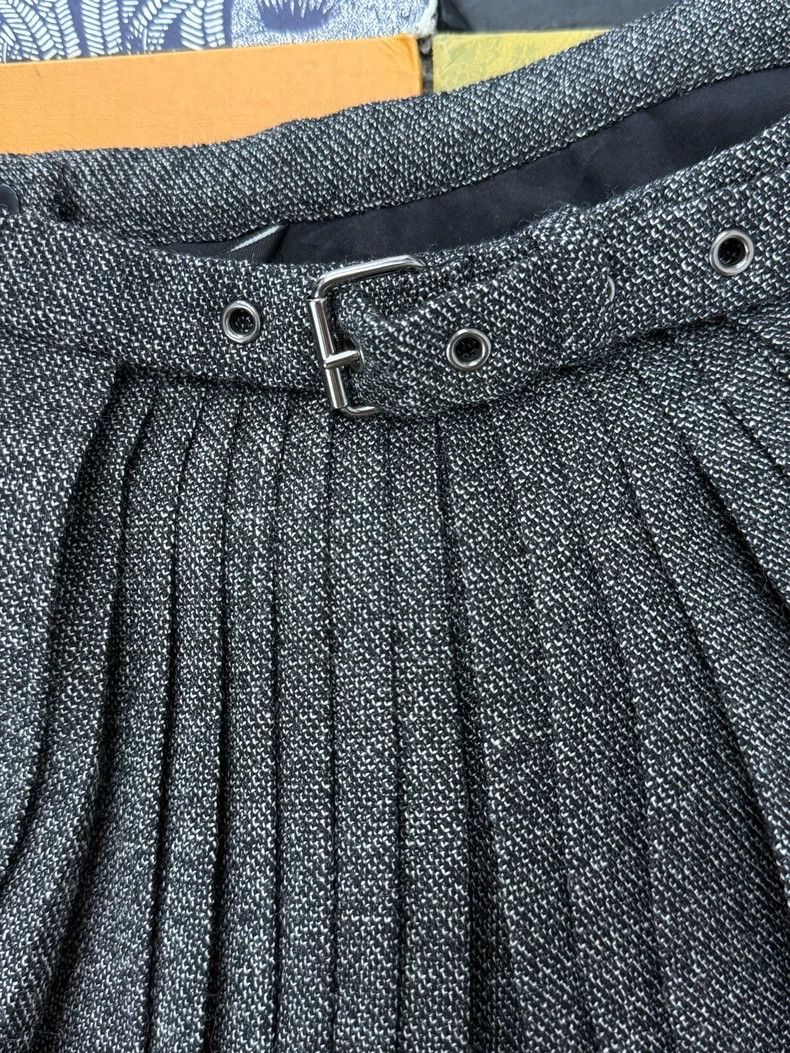 Dior Dior Gray Lace Pleated Skirt Size US 36 / EU 52 - 2 Thumbnail