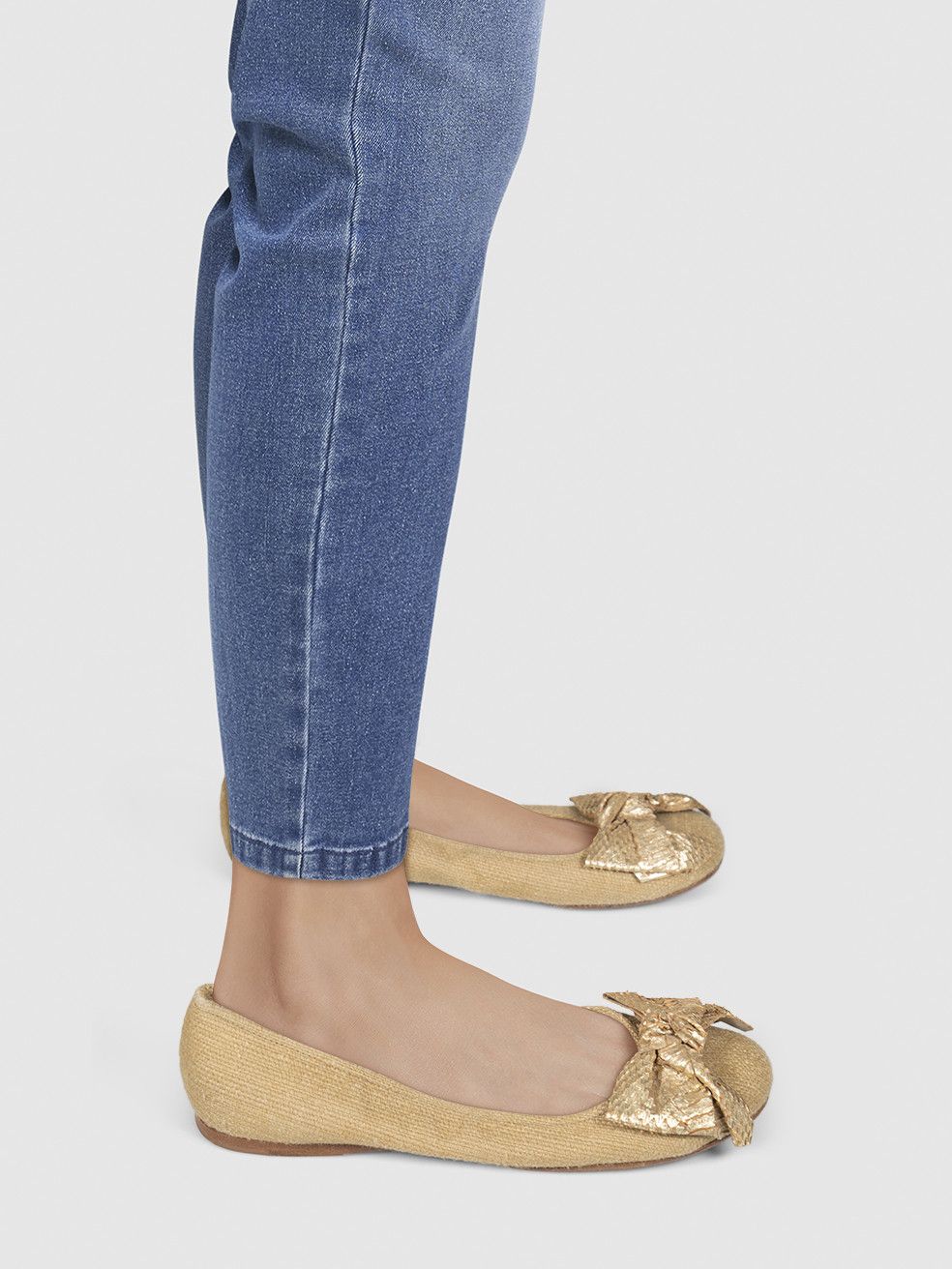 Miu Miu Beige Raffia & Snakeskin Bow Flats Size US 8 / IT 38 - 2 Thumbnail