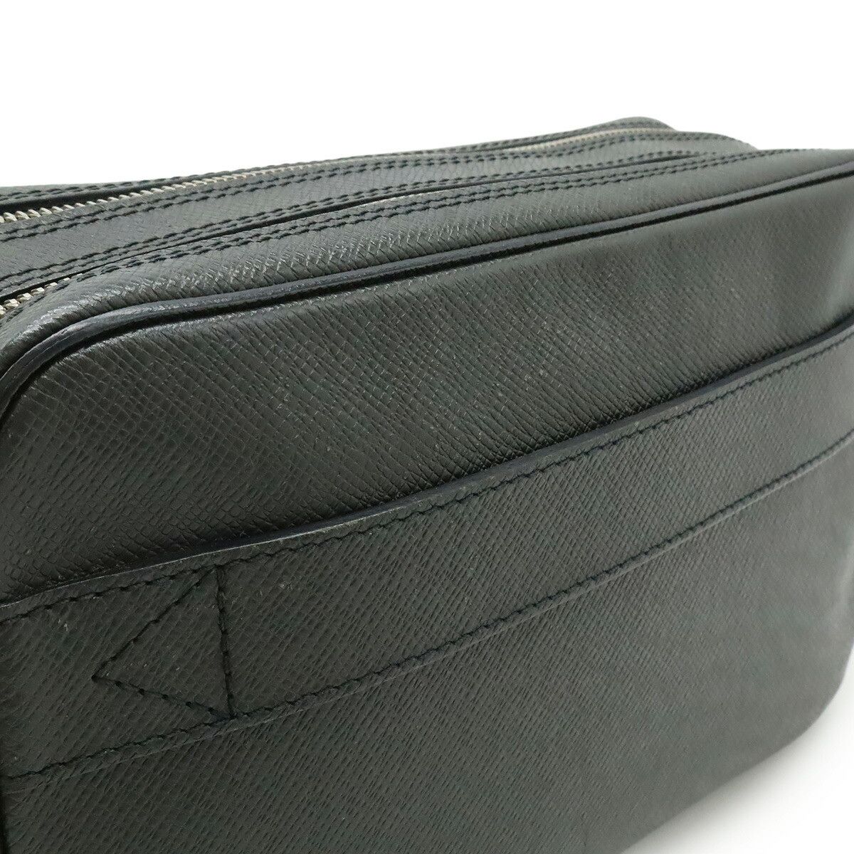 Louis Vuitton Louis Vuitton Louis Vuitton Neo Pavel Taiga Clutch Bag Leather Clutch Bag M32902 DUTY FREE for USA Size ONE SIZE - 8 Thumbnail