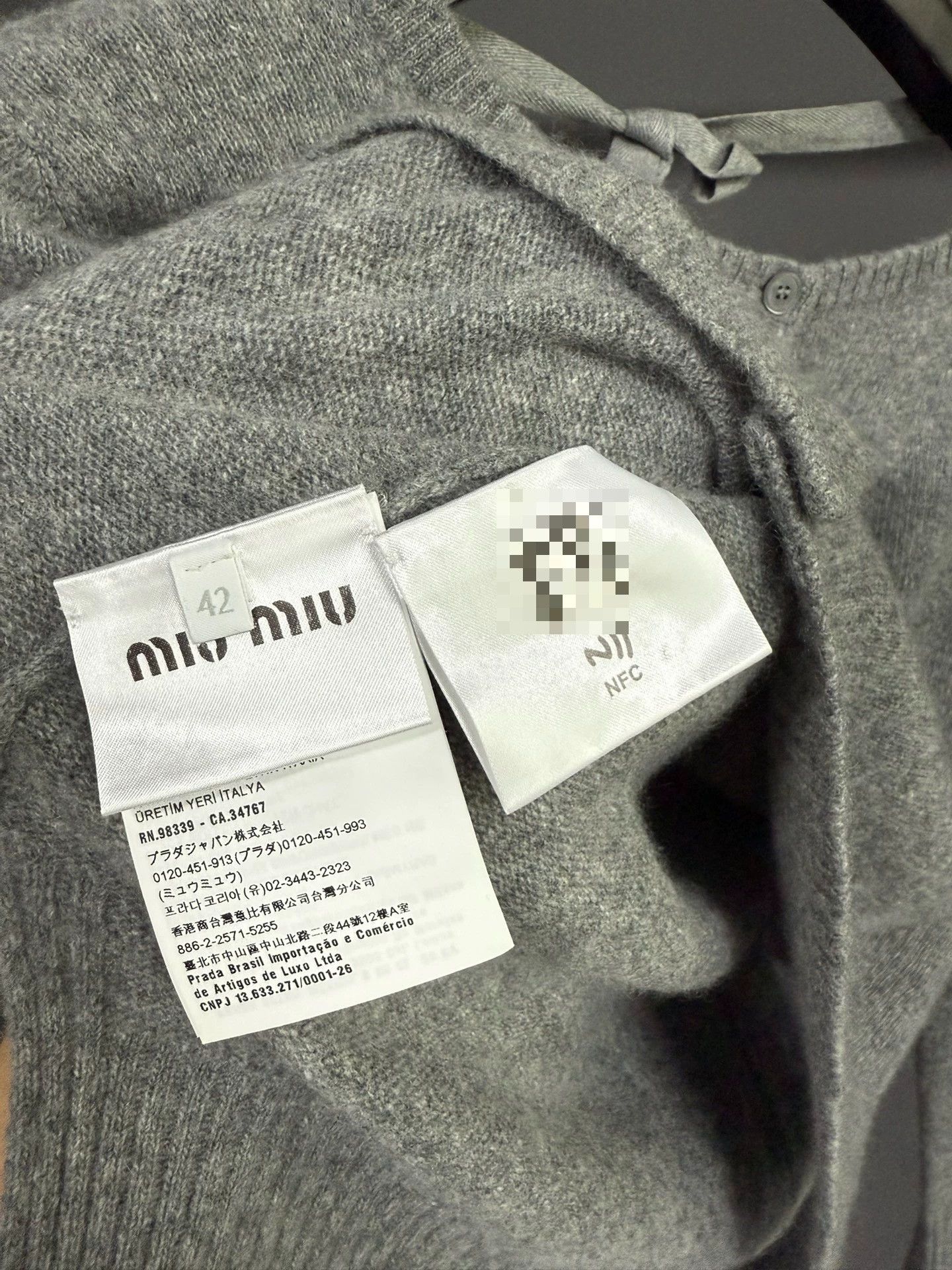 Miu Miu gray double-faced cashmere cardigan Size US M / EU 48-50 / 2 - 5 Thumbnail