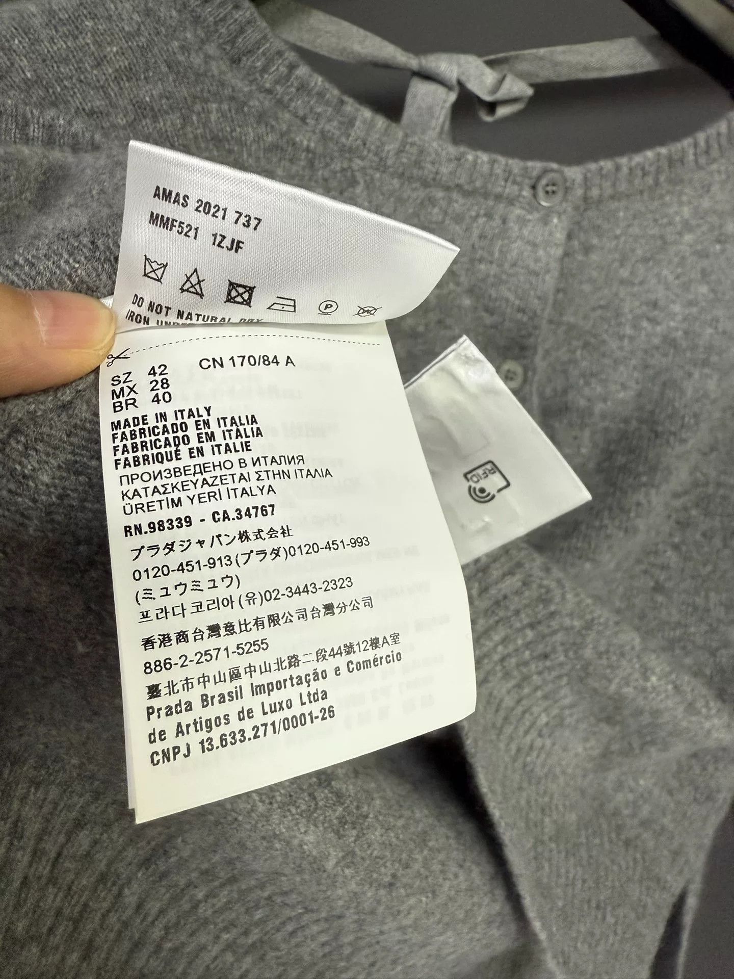Miu Miu gray double-faced cashmere cardigan Size US M / EU 48-50 / 2 - 6 Thumbnail
