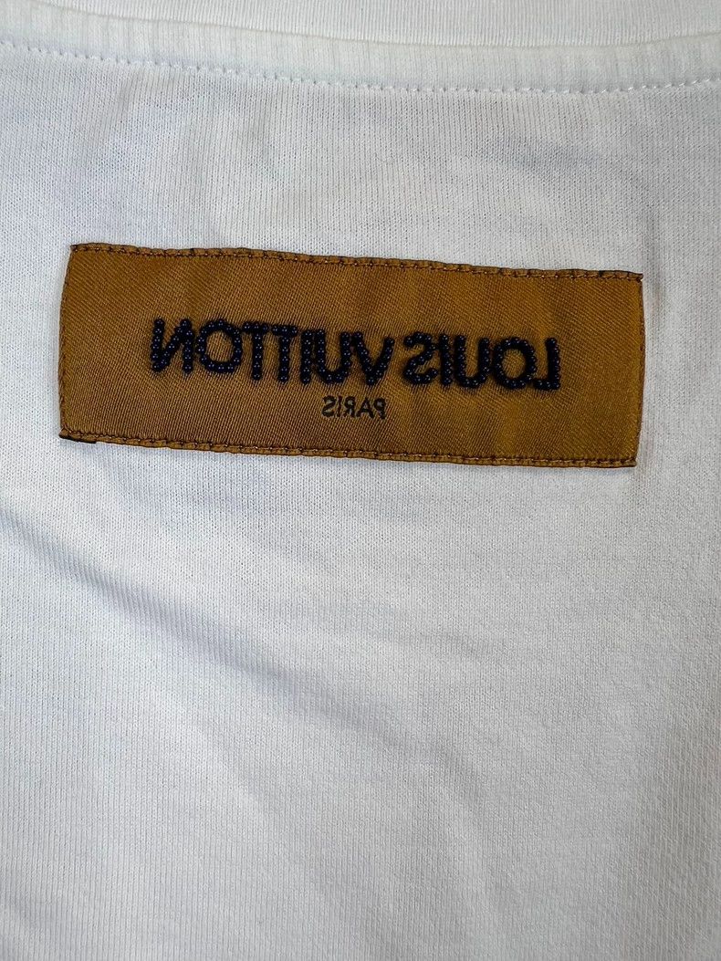 Louis Vuitton Louis Vuitton Dragon Limited Beaded T-shirt Size US S / EU 44-46 / 1 - 4 Thumbnail