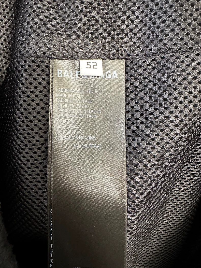 Balenciaga Balenciaga Black Logo Embroidered Puffer Size US L / EU 52-54 / 3 - 5 Thumbnail