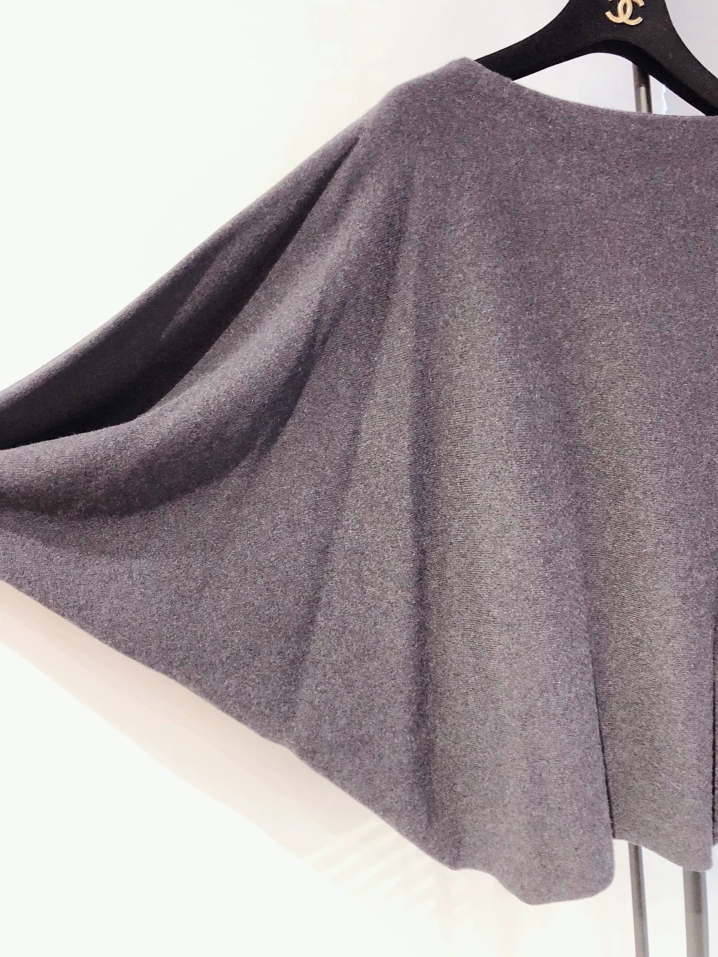 Hermes Hermes Gray Batwing Sleeve Cashmere Sweater Size US XS / EU 42 / 0 - 5 Thumbnail