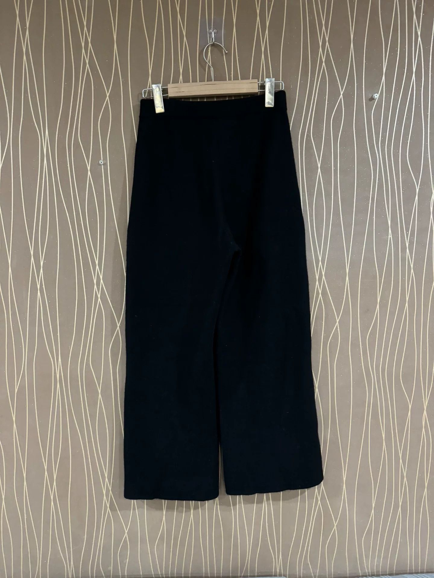 Chanel Chanel Cashmere Wide-Leg Pants Size US 26 / EU 42 - 2 Thumbnail