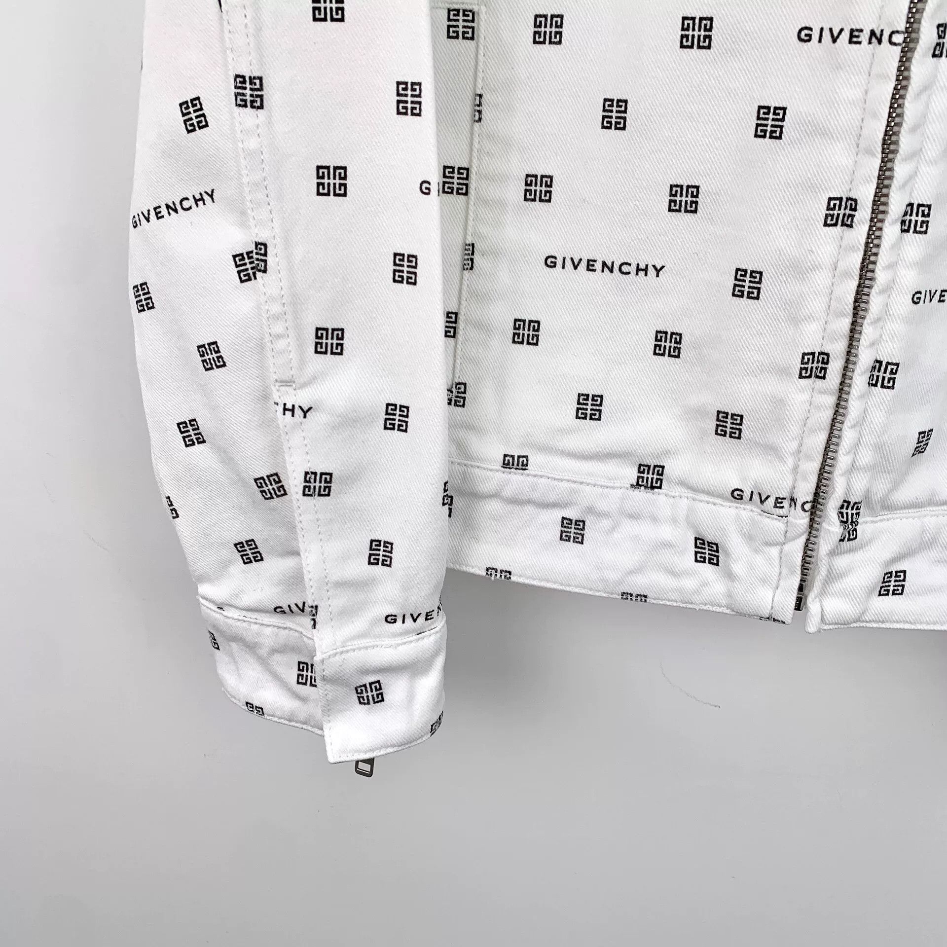 Givenchy givenchy x disney white logo jacket Size US XXS / EU 40 - 4 Thumbnail