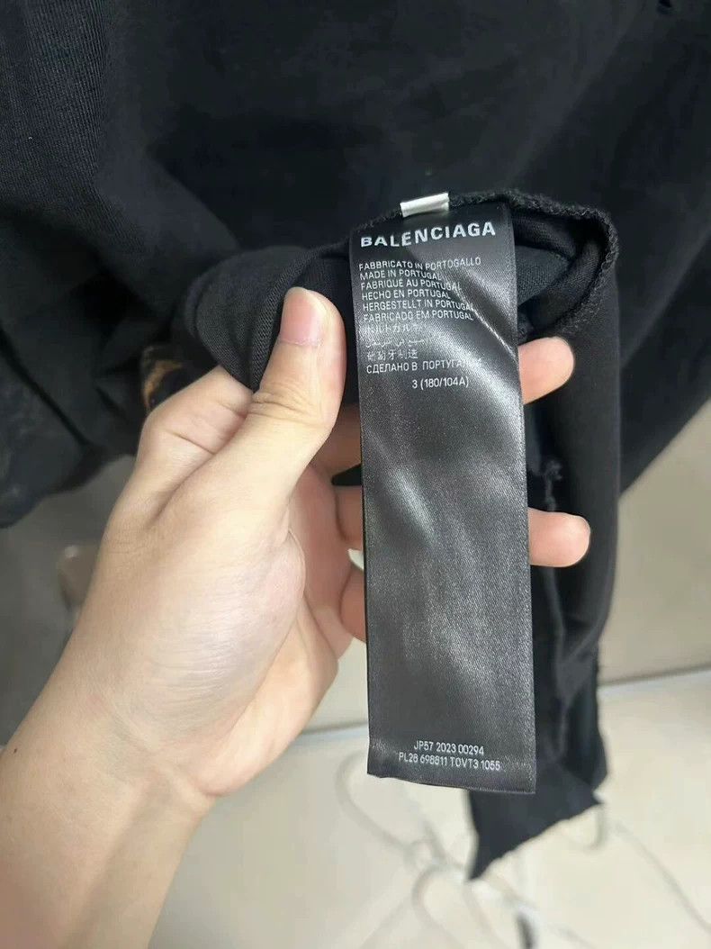 Balenciaga Balenciaga Black Distressed Eiffel Tower Tee Size US XXL / EU 58 / 5 - 7 Thumbnail