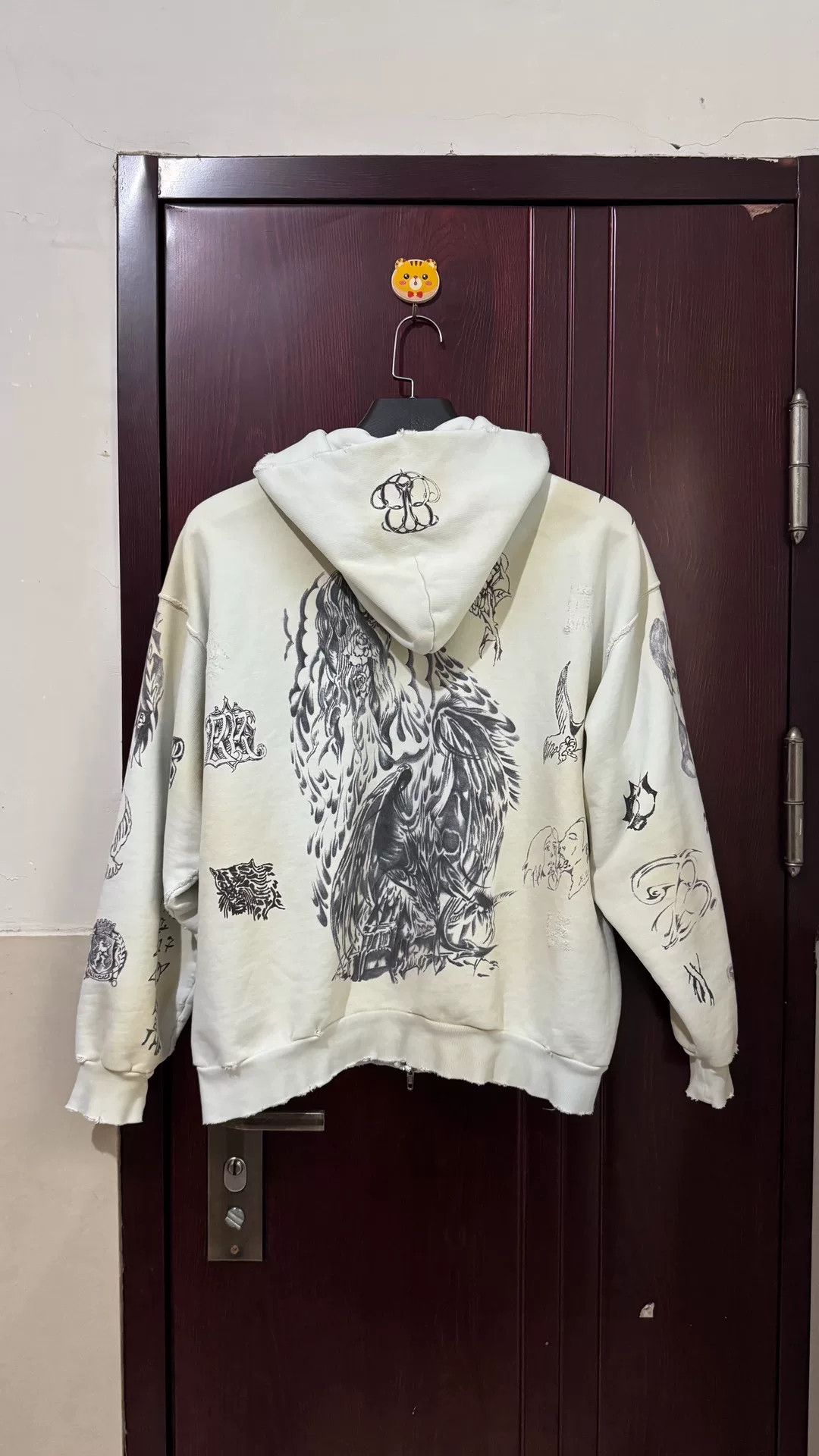 Balenciaga Balenciaga Tattoo Dyed Zip Hoodie XXS Size US XXS / EU 40 - 2 Thumbnail