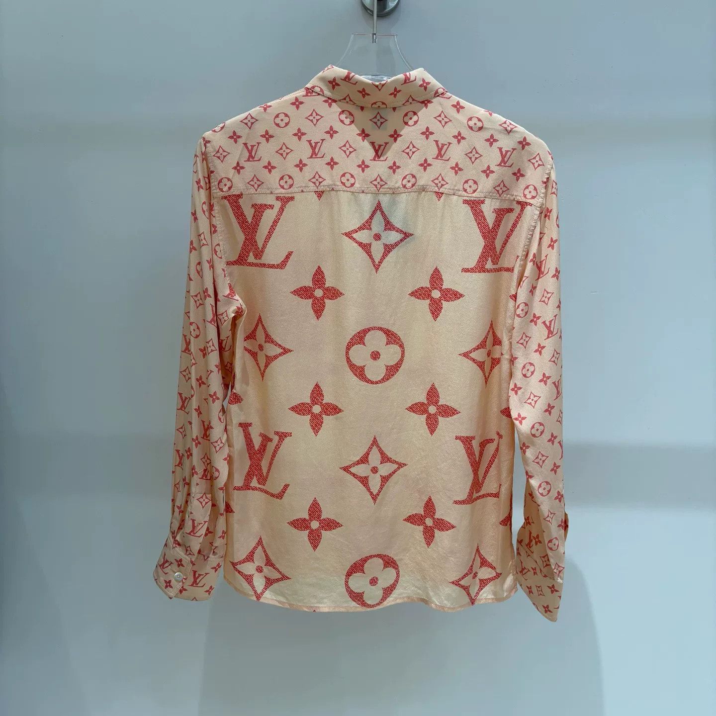 Louis Vuitton Louis Vuitton Silk Monogram Shirt Size S / US 4 / IT 40 - 2 Thumbnail