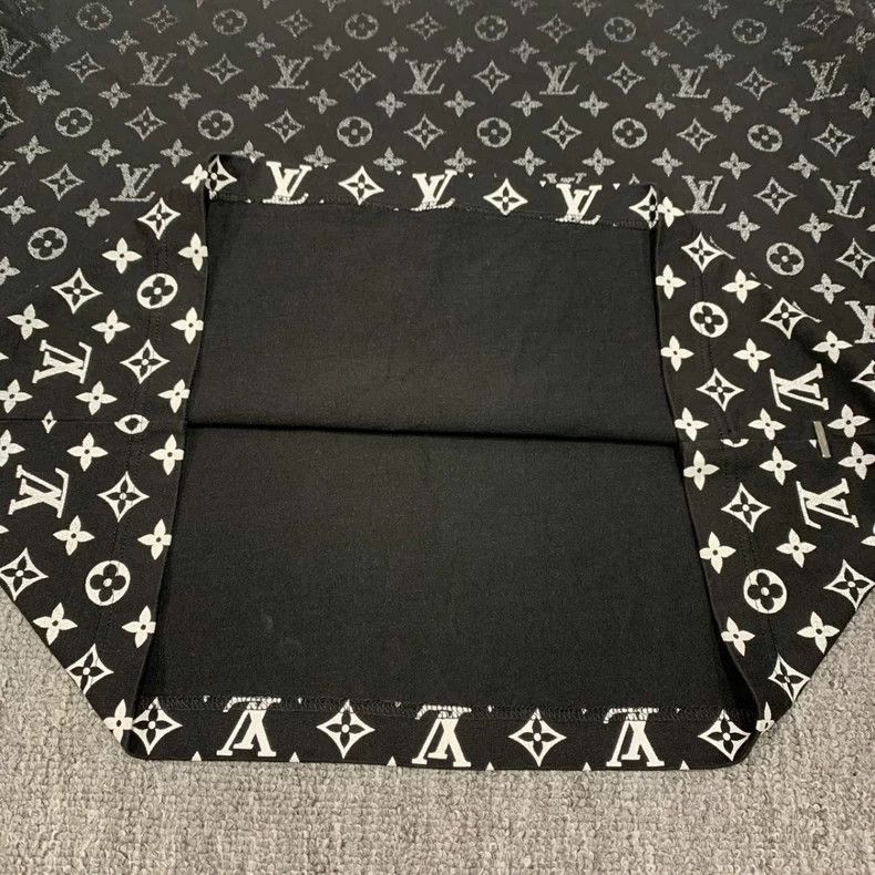 Louis Vuitton LV Black Gradient Print Short Sleeve Size US M / EU 48-50 / 2 - 4 Thumbnail