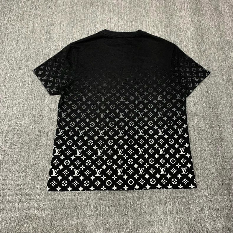 Louis Vuitton LV Black Gradient Print Short Sleeve Size US M / EU 48-50 / 2 - 2 Thumbnail