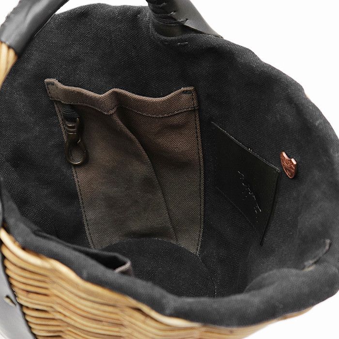 Other Other ebagos Oil Shoulder Kōtō Handbag Leather Handbag DUTY FREE for USA Size ONE SIZE - 7 Thumbnail