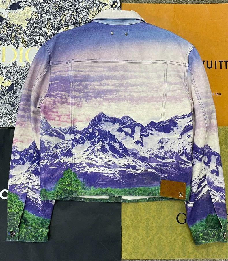 Louis Vuitton LV Gradient Snow Mountain Denim Jacket Size US M / EU 48-50 / 2 - 3 Thumbnail