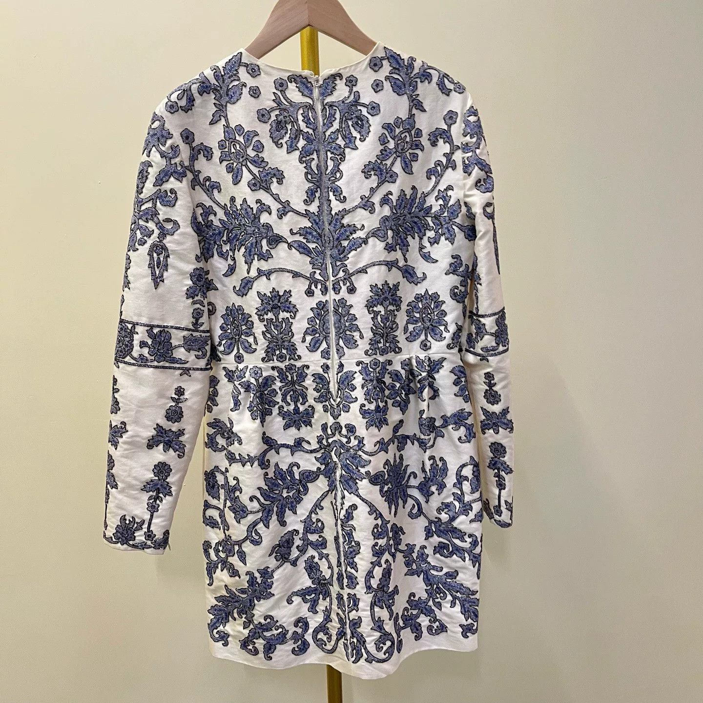 Valentino VALENTINO White Silk Embroidered Dress Size M / US 6-8 / IT 42-44 - 3 Thumbnail