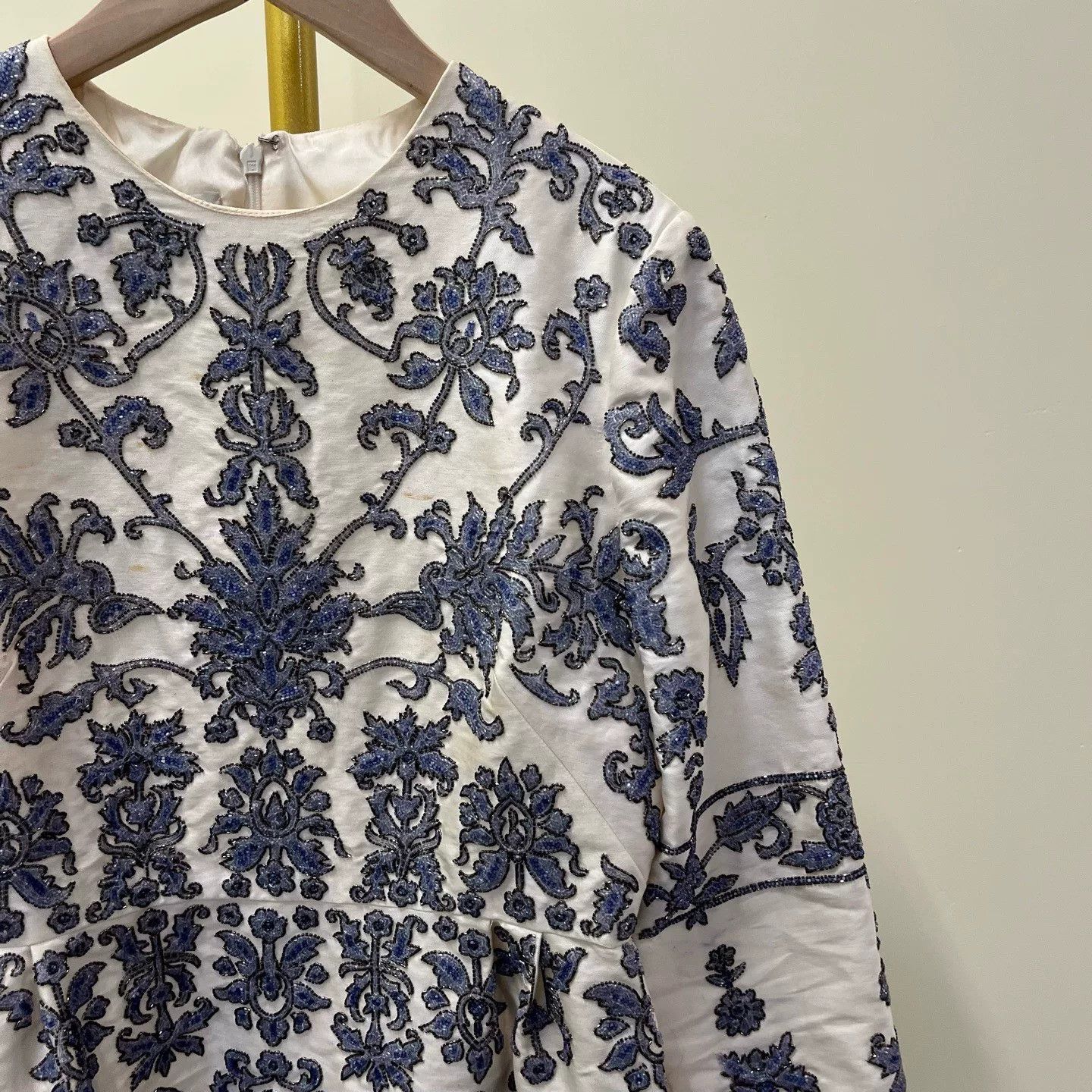 Valentino VALENTINO White Silk Embroidered Dress Size M / US 6-8 / IT 42-44 - 2 Thumbnail