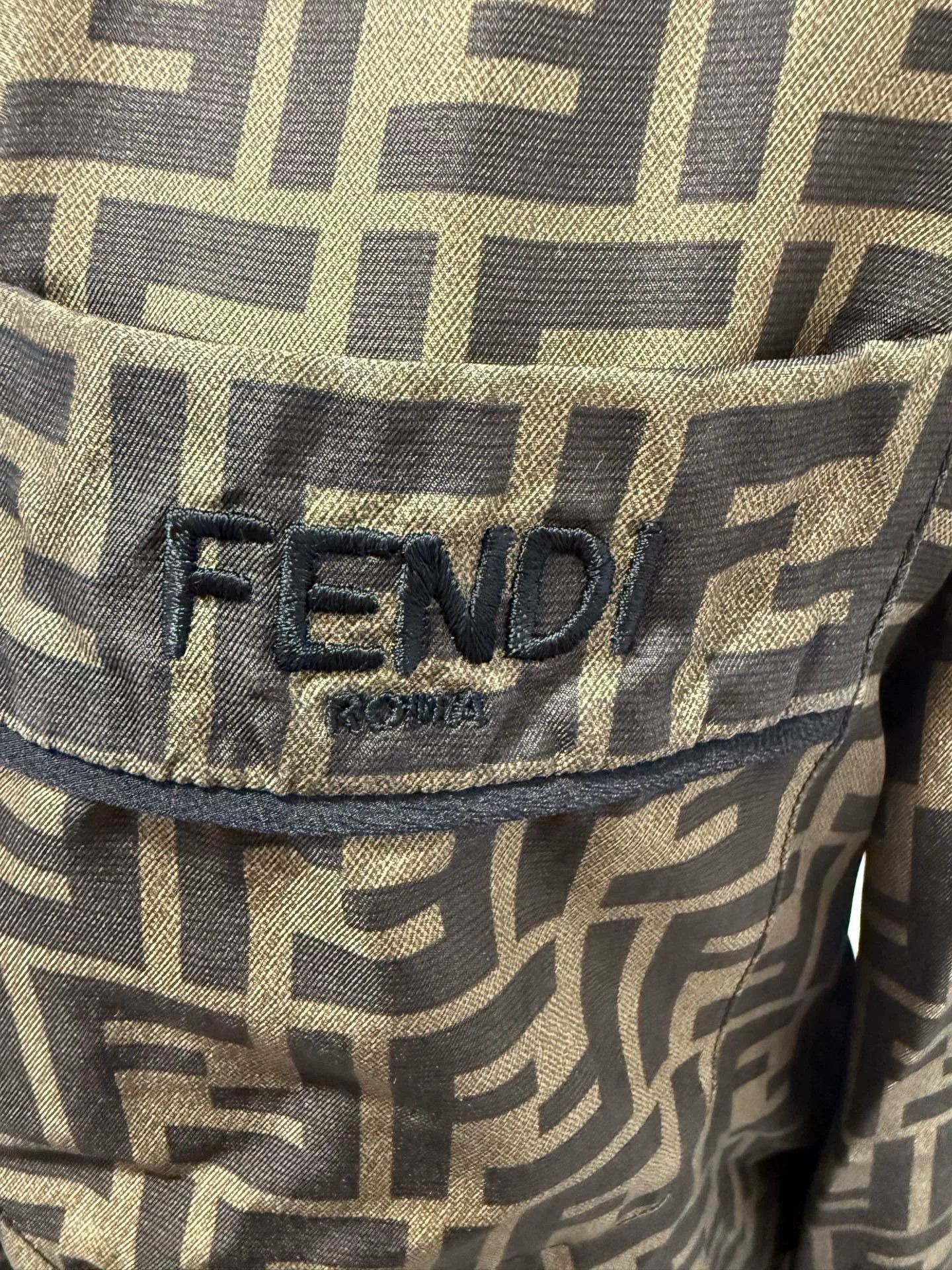 Fendi Fendi Monogram Silk Button-Up Shirt Size US S / EU 44-46 / 1 - 3 Thumbnail