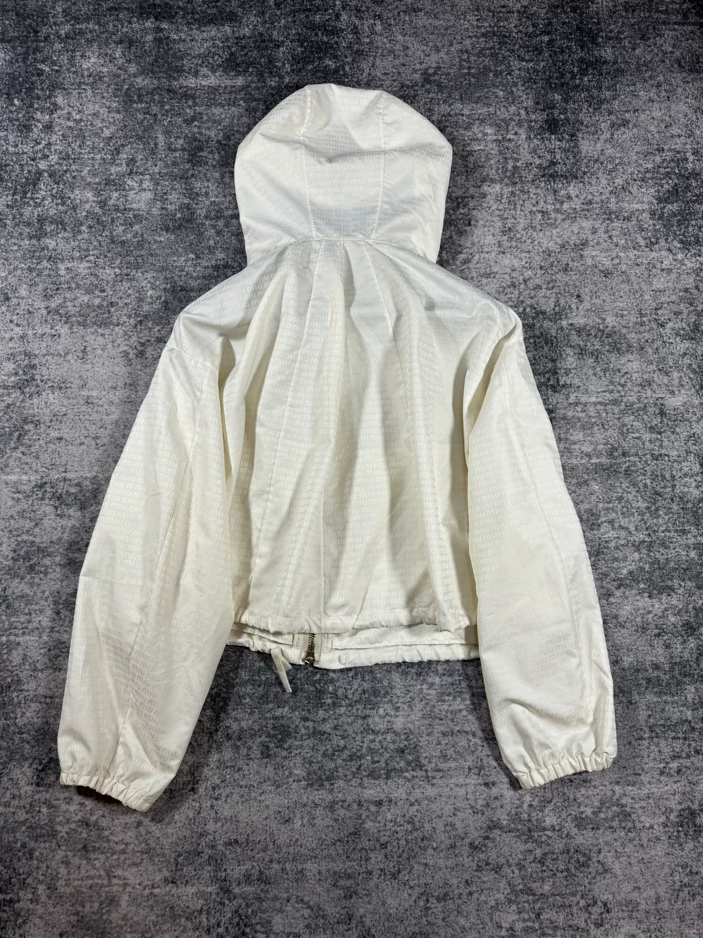 Miu Miu miu miu ivory print hooded jacket Size US M / EU 48-50 / 2 - 2 Thumbnail