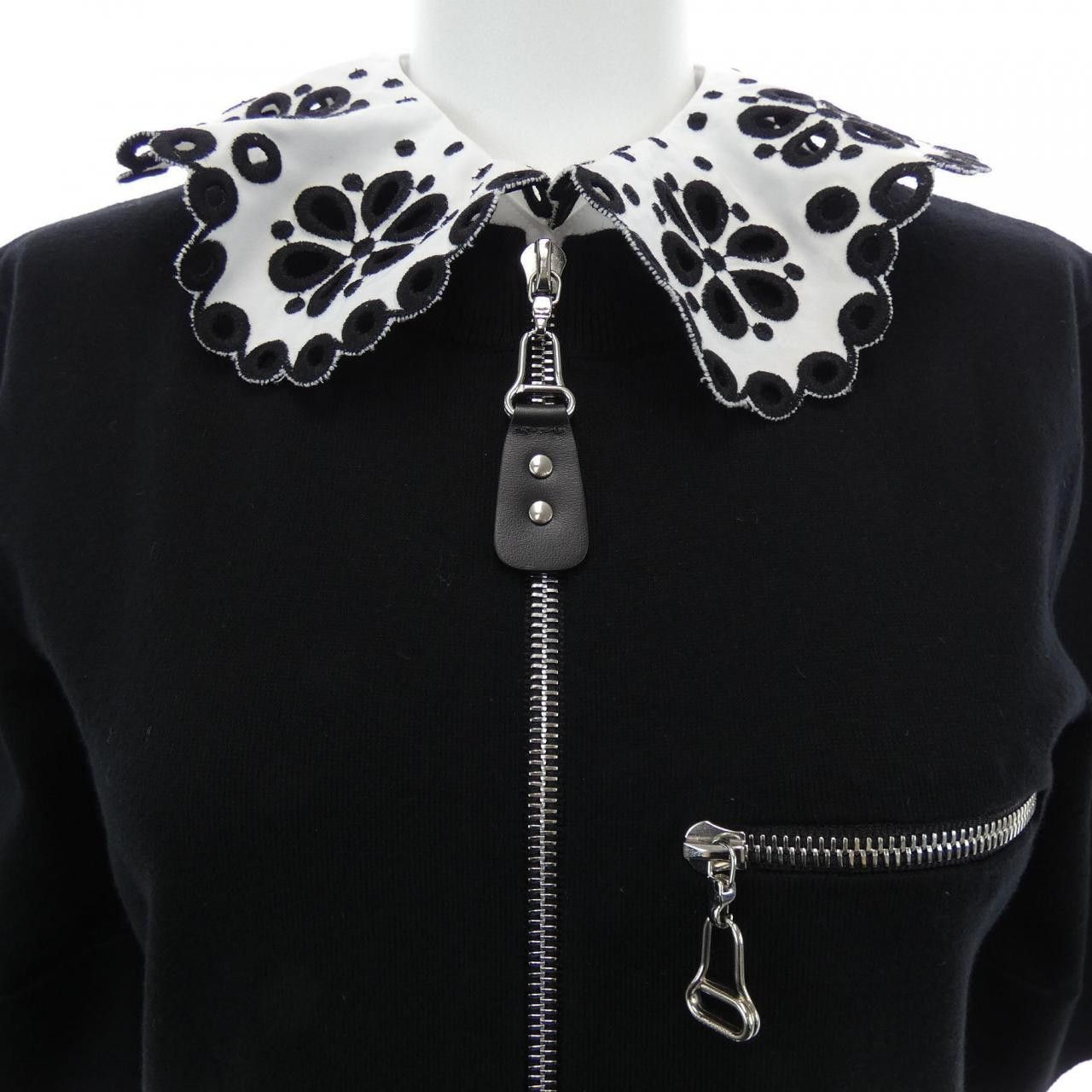 Louis Vuitton Louis Vuitton Louis Vuitton Broderie Collar Zip Up Knit Dress Cotton Dresses FSKD01MYI DUTY FREE for USA Size ONE SIZE - 5 Thumbnail