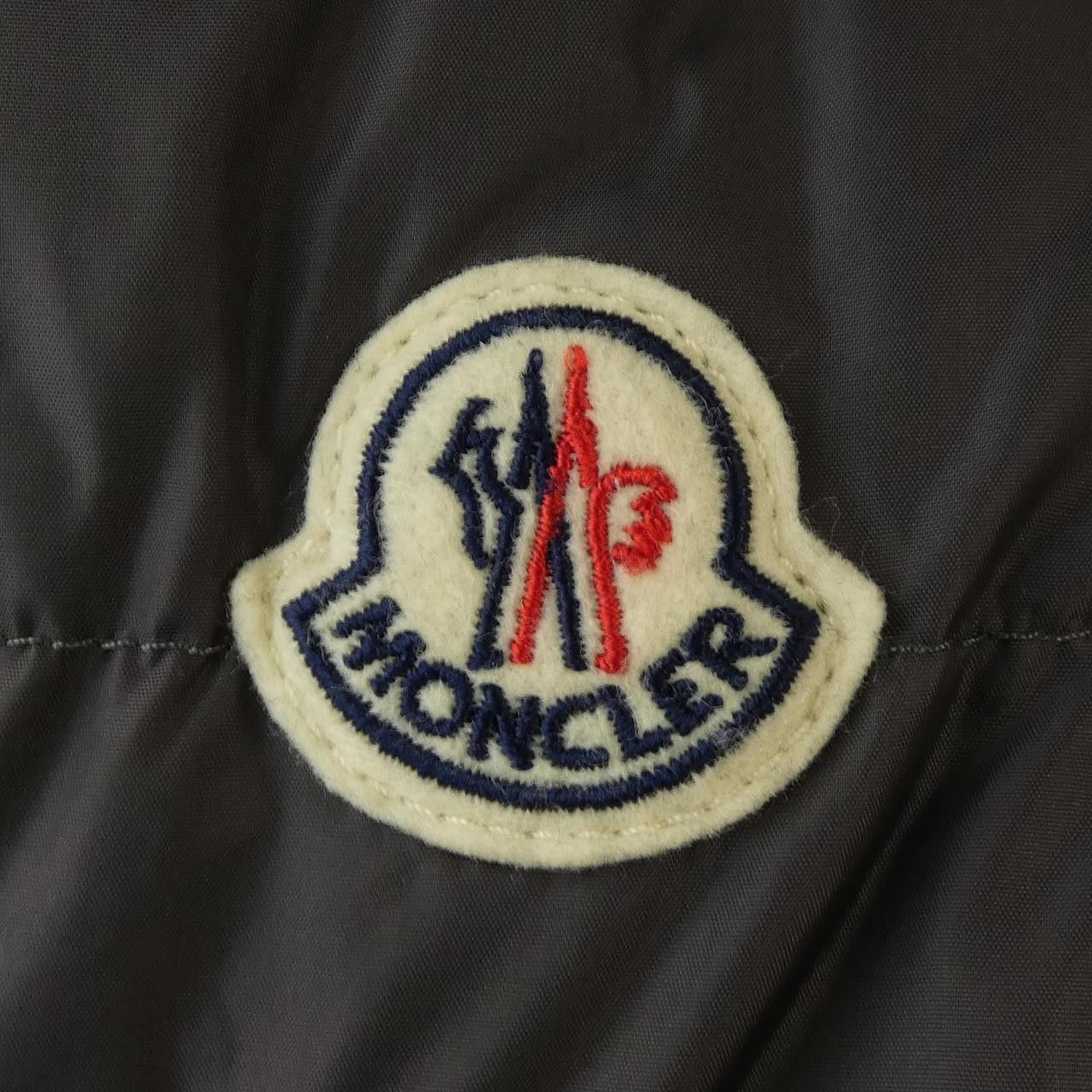 Moncler Moncler Moncler APHROTI Down Coat Others Outerwear APHROTI DUTY FREE for USA Size ONE SIZE - 9 Thumbnail
