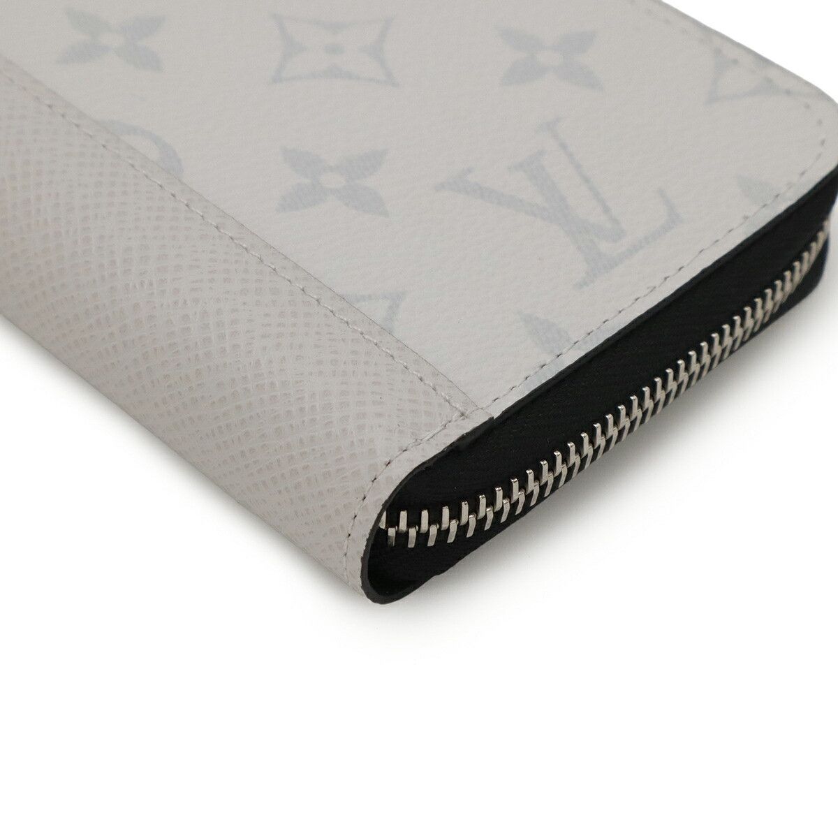 Louis Vuitton Louis Vuitton Louis Vuitton Zippy Wallet Vertical Monogram Taiga Long Wallet Canvas Long Wallet M30446 DUTY FREE for USA Size ONE SIZE - 3 Thumbnail