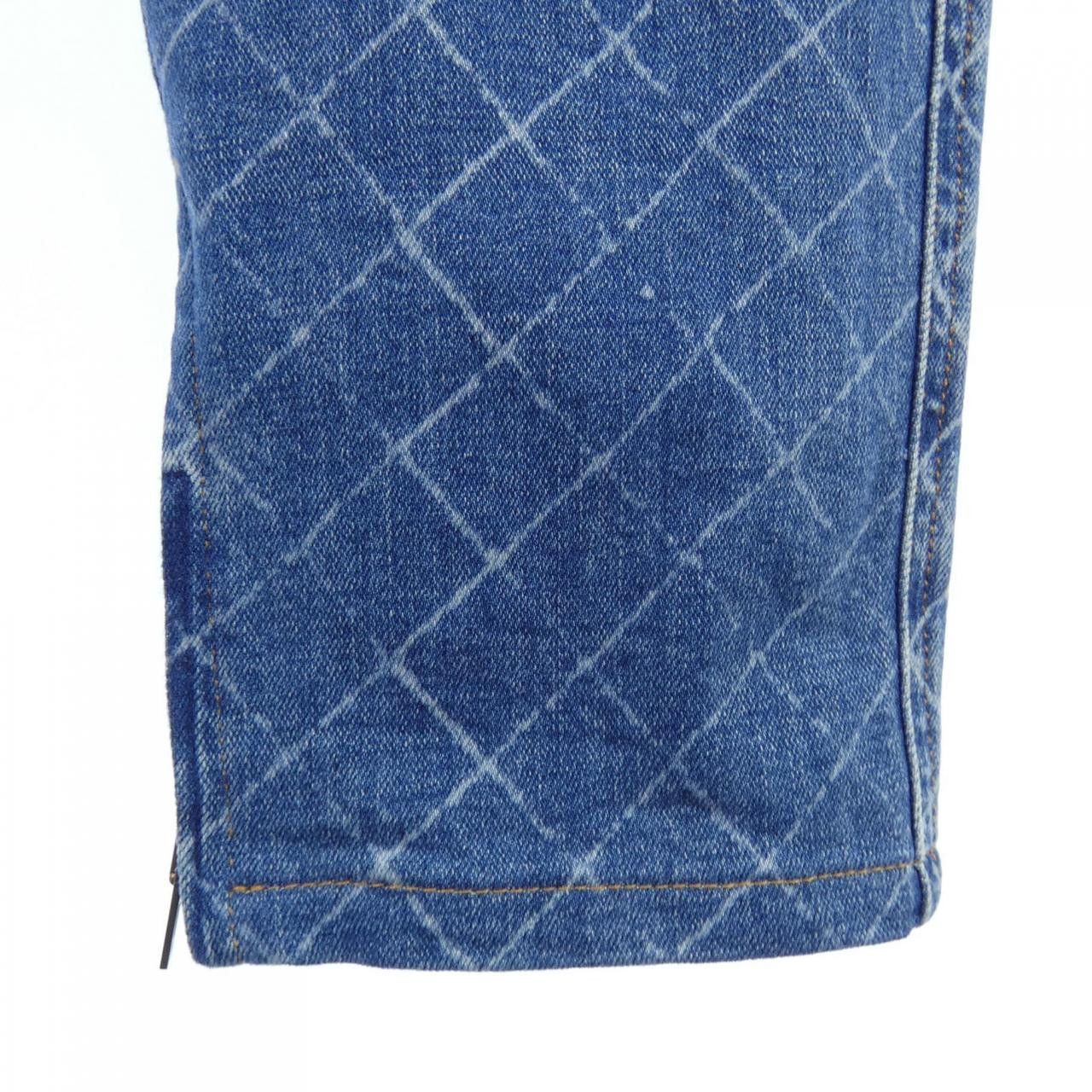 Chanel Chanel Chanel P56067V42287 Jeans Denim Jeans P56067V42287 DUTY FREE for USA Size ONE SIZE - 5 Thumbnail
