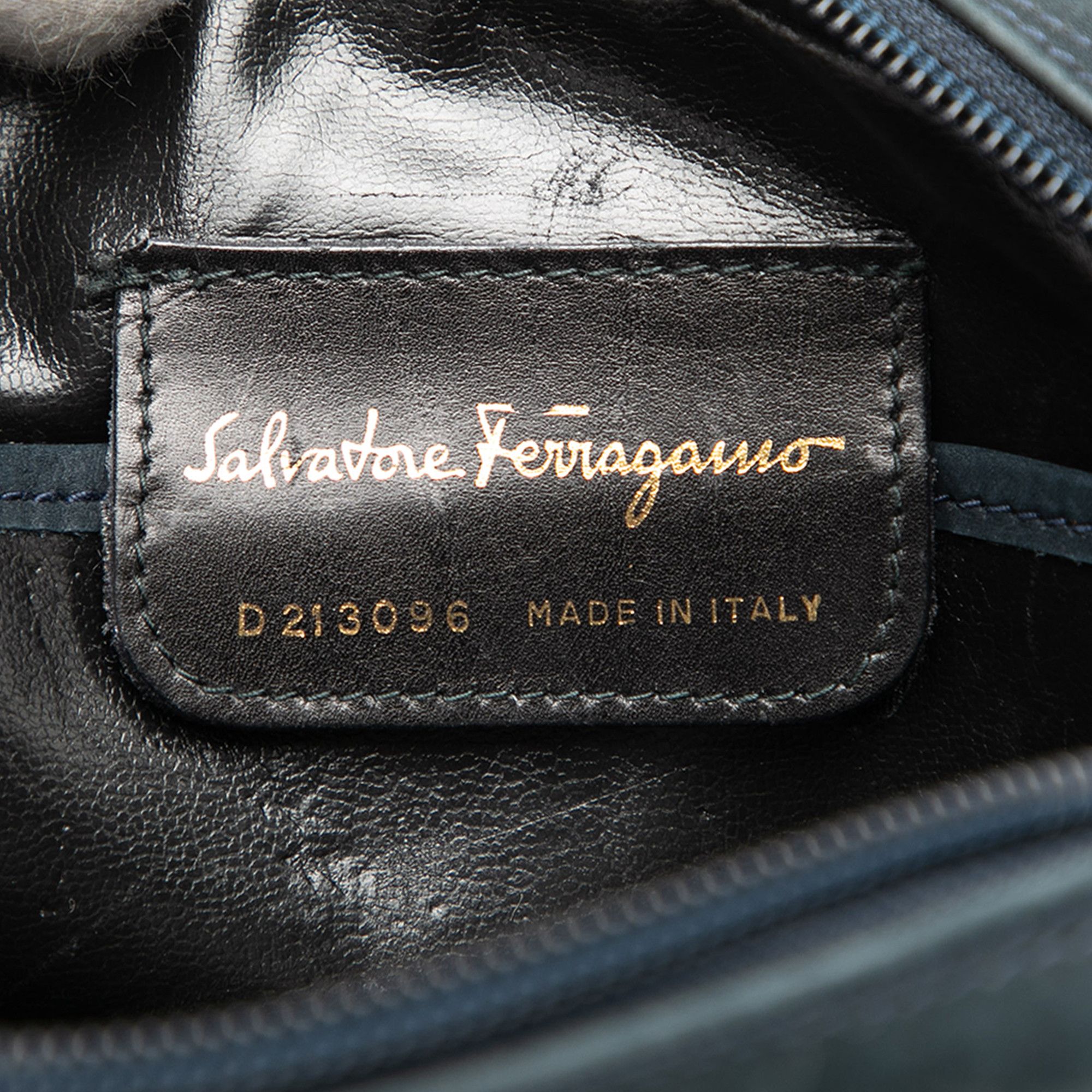 Salvatore Ferragamo Salvatore Ferragamo Suede Vara Bow Crossbody Size ONE SIZE - 5 Thumbnail