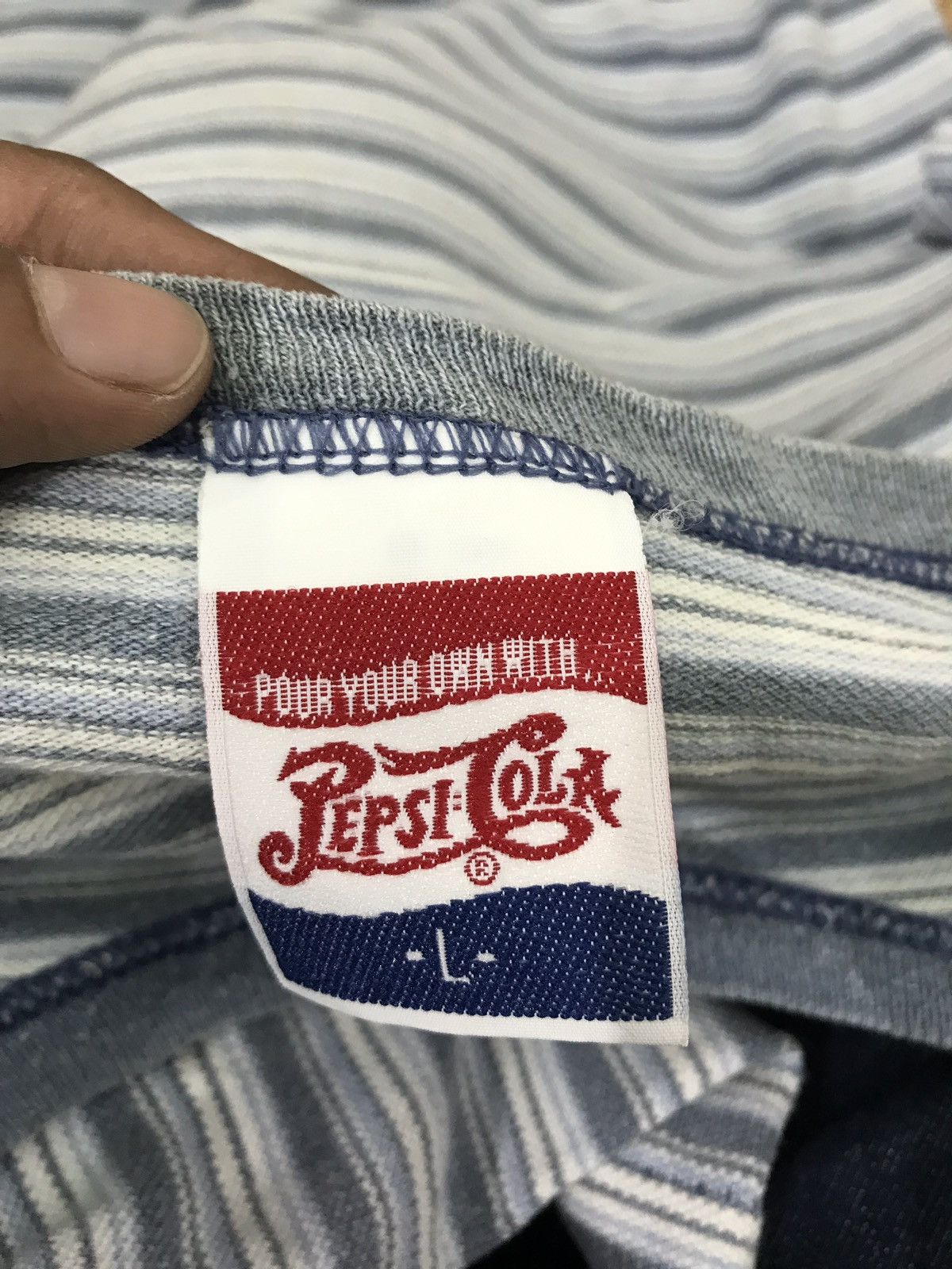 Vintage Vintage Pepsi Cola Stripe T Shirt Size US M / EU 48-50 / 2 - 4 Thumbnail