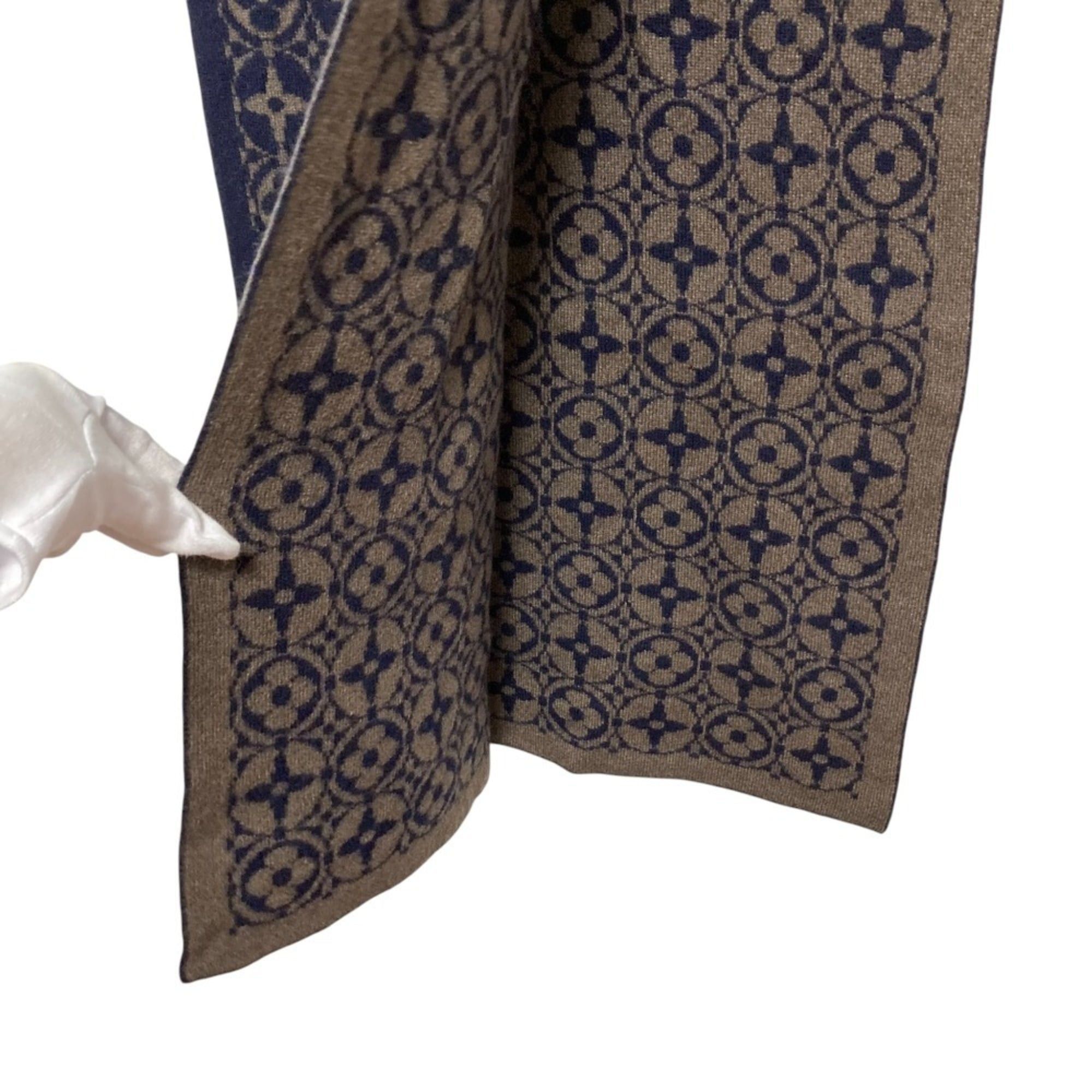 Louis Vuitton LOUIS VUITTON Monogram Echarpeski Scarf in Navy and Brown for Men Women Size ONE SIZE - 4 Thumbnail