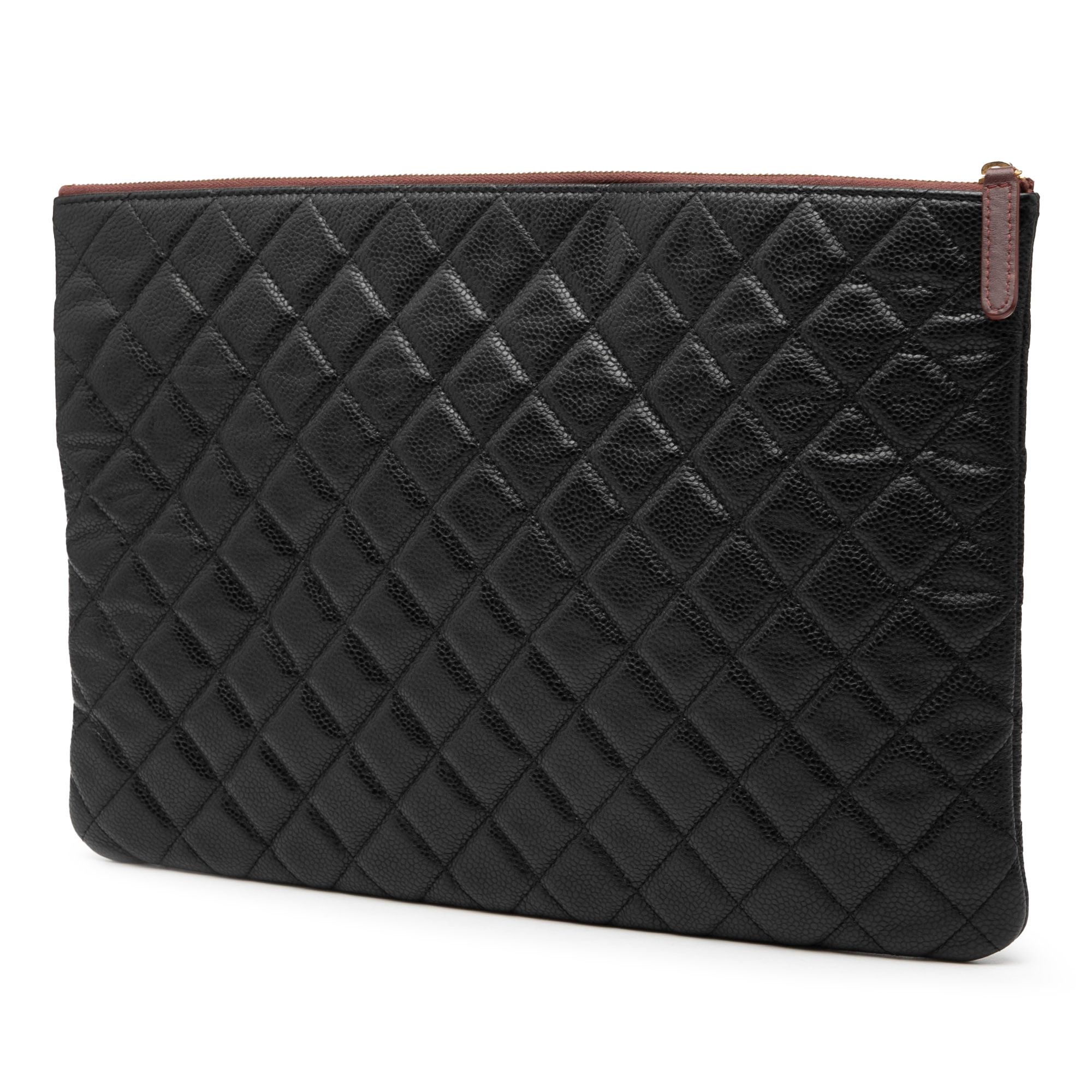 Chanel Chanel Large Quilted Caviar O Case Clutch Size ONE SIZE - 2 Thumbnail