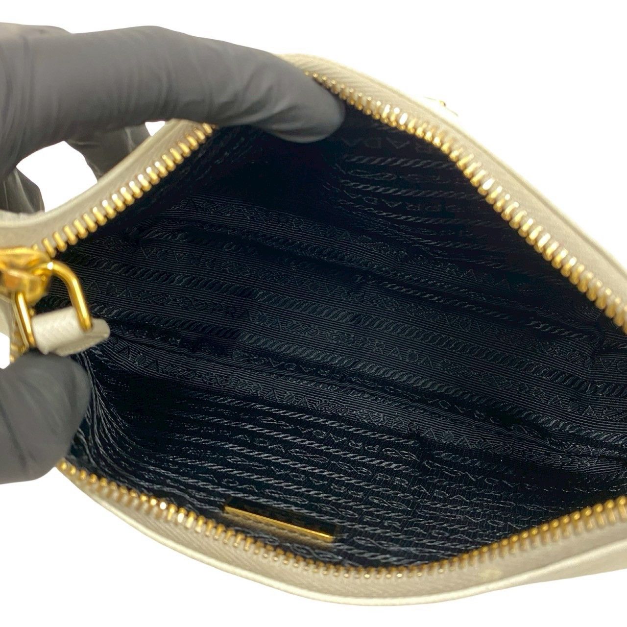 Prada Prada Prada Re-Edition Saffiano Leather Shoulder Bag Leather Shoulder Bag DUTY FREE for USA Size ONE SIZE - 10 Thumbnail