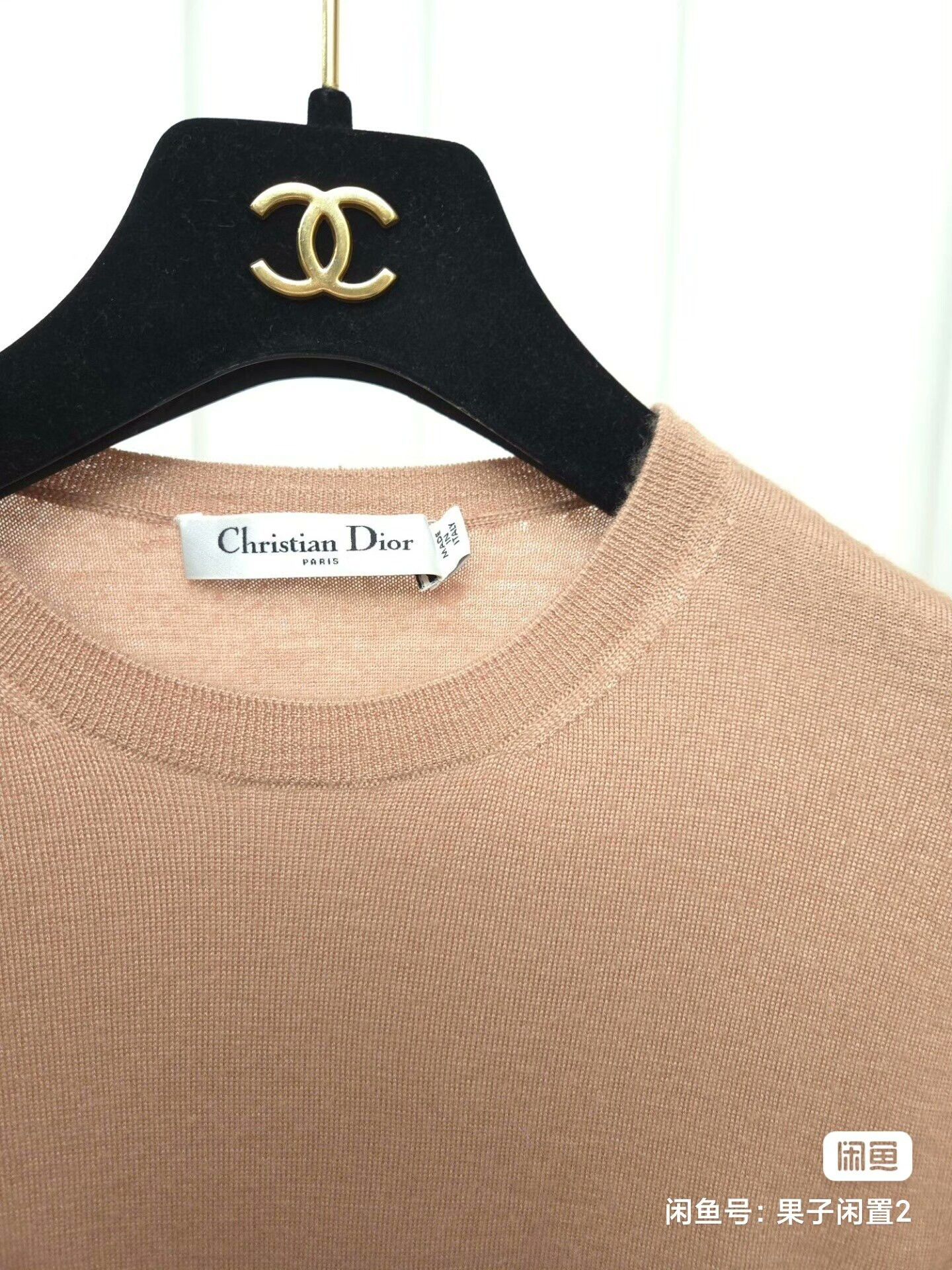 Dior christian dior beige cashmere short sleeve top Size US M / EU 48-50 / 2 - 5 Thumbnail