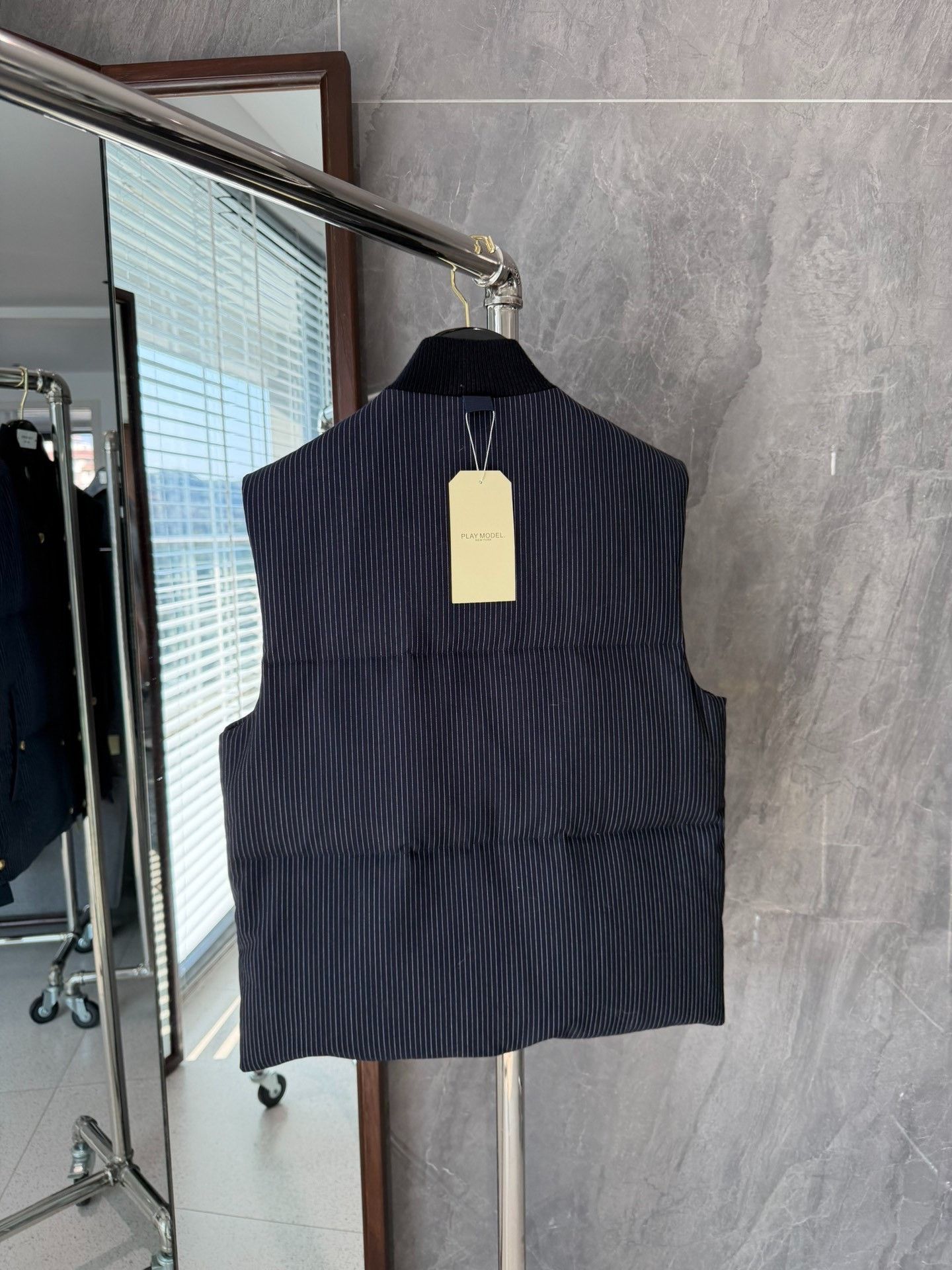 Thom Browne thom browne striped down vest for men Size US M / EU 48-50 / 2 - 2 Thumbnail