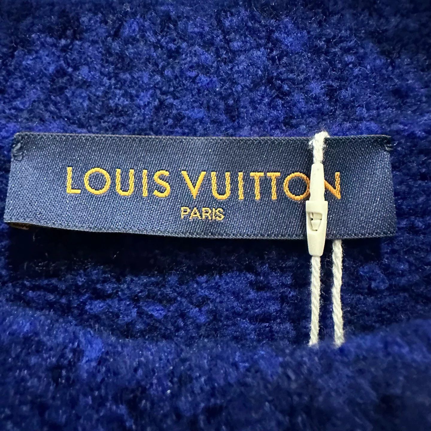 Louis Vuitton Louis Vuitton Blue Logo Teddy Sweater Size US M / EU 48-50 / 2 - 3 Thumbnail