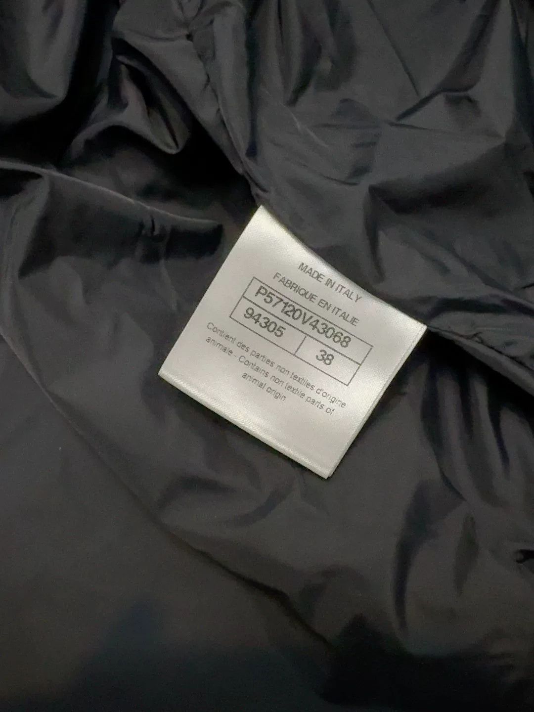 Louis Vuitton chanel black quilted bomber jacket Size US M / EU 48-50 / 2 - 2 Thumbnail
