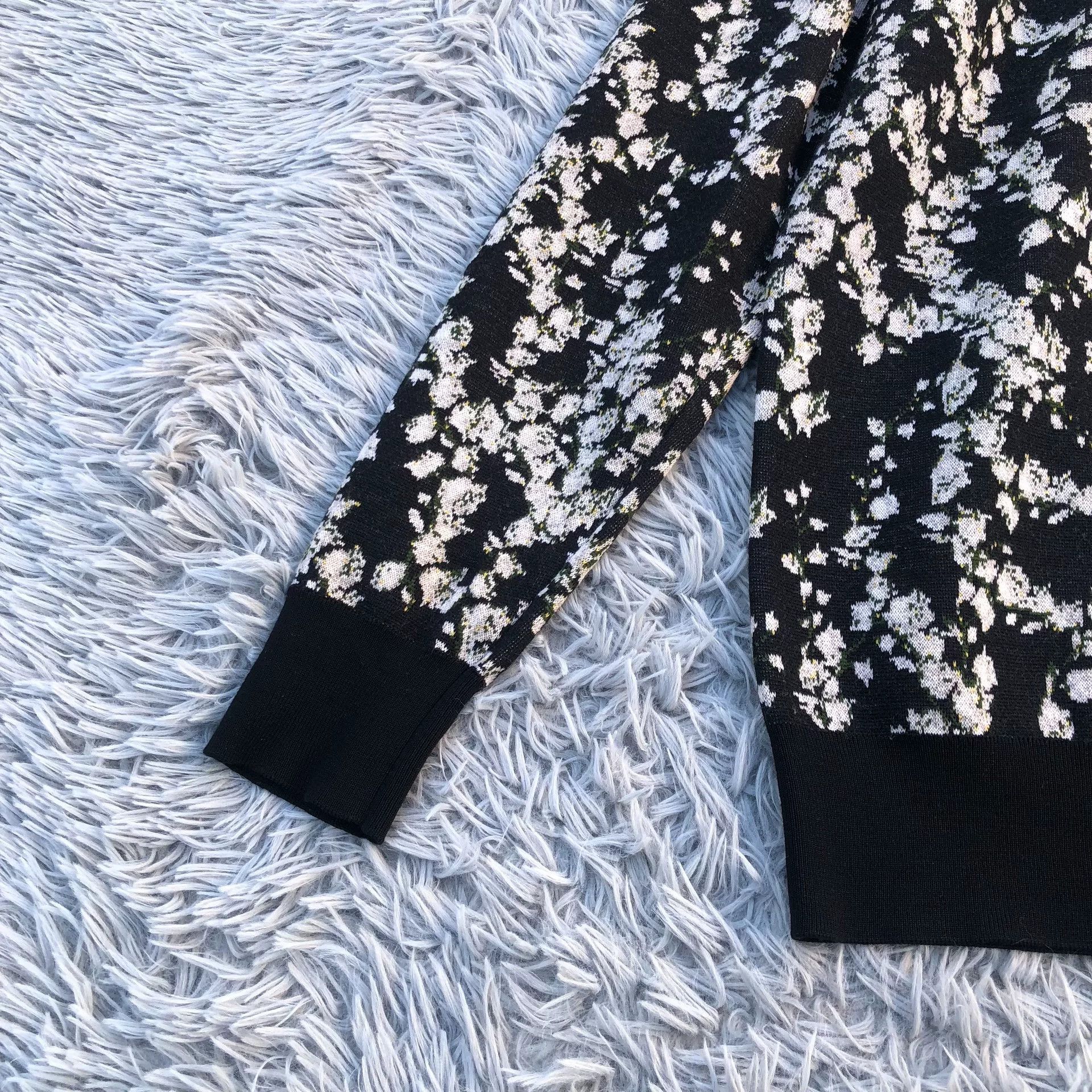 Dior Dior Homme 14fw Lily of the Valley Sweater Size US M / EU 48-50 / 2 - 2 Thumbnail