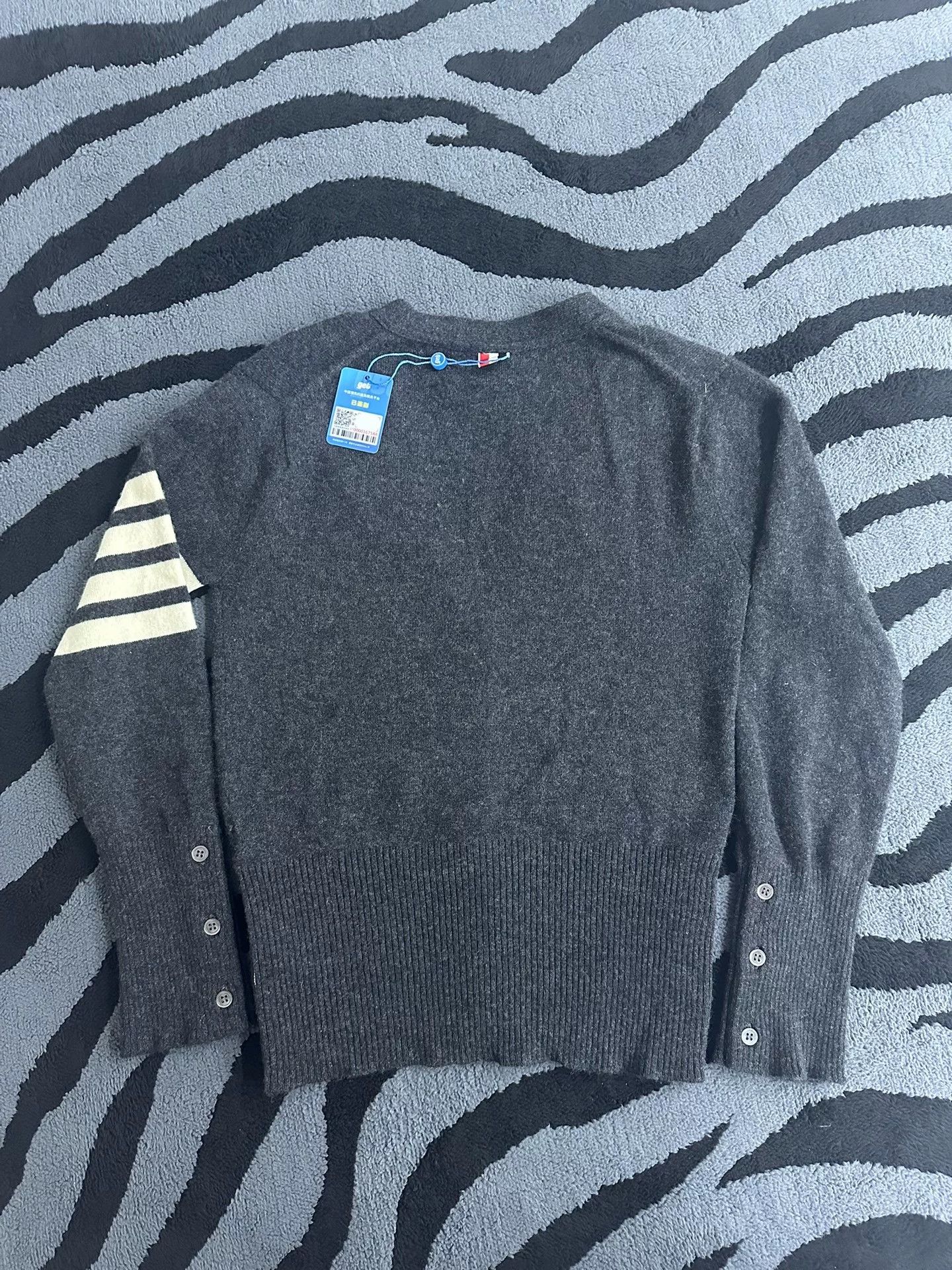 Thom Browne Thom Browne Cashmere Cardigan Size 42 Size US S / EU 44-46 / 1 - 2 Thumbnail