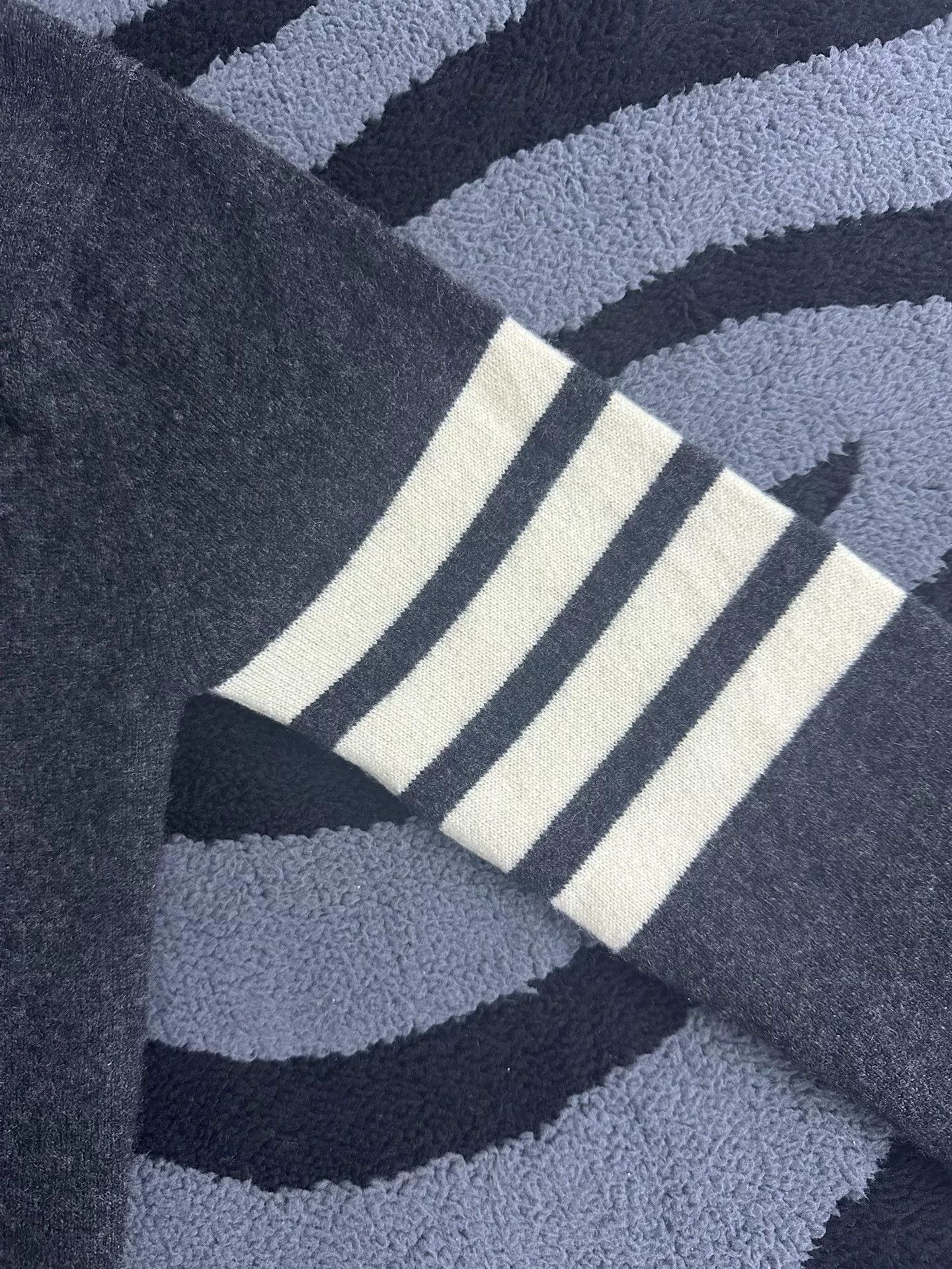 Thom Browne Thom Browne Cashmere Cardigan Size 42 Size US S / EU 44-46 / 1 - 3 Thumbnail