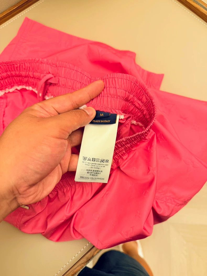 Louis Vuitton Louis Vuitton Logo Embossed Pink Shorts Size US 32 / EU 48 - 7 Thumbnail