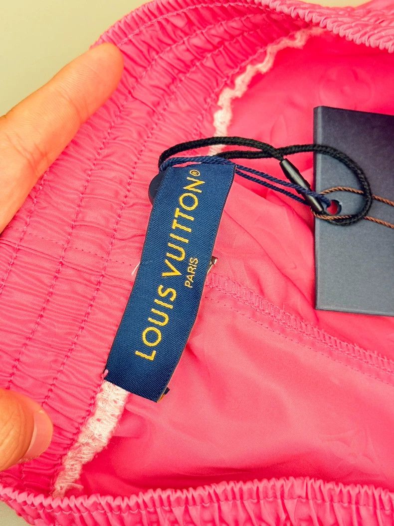 Louis Vuitton Louis Vuitton Logo Embossed Pink Shorts Size US 32 / EU 48 - 6 Thumbnail