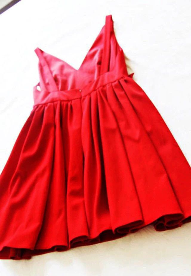 Valentino Valentino Red Butterfly Backless Dress Size US XS / EU 42 / 0 - 2 Thumbnail